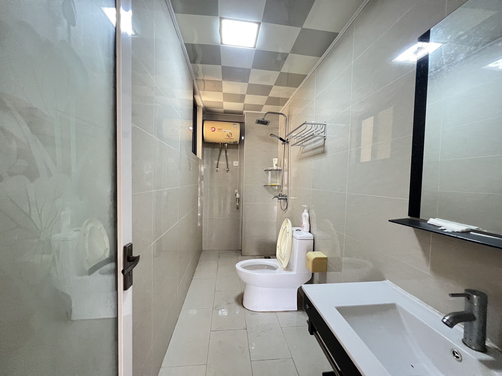 秀山观海苑  2室2厅1卫    116.0万 秀山观海苑  2室2厅1卫    116.0万室内图