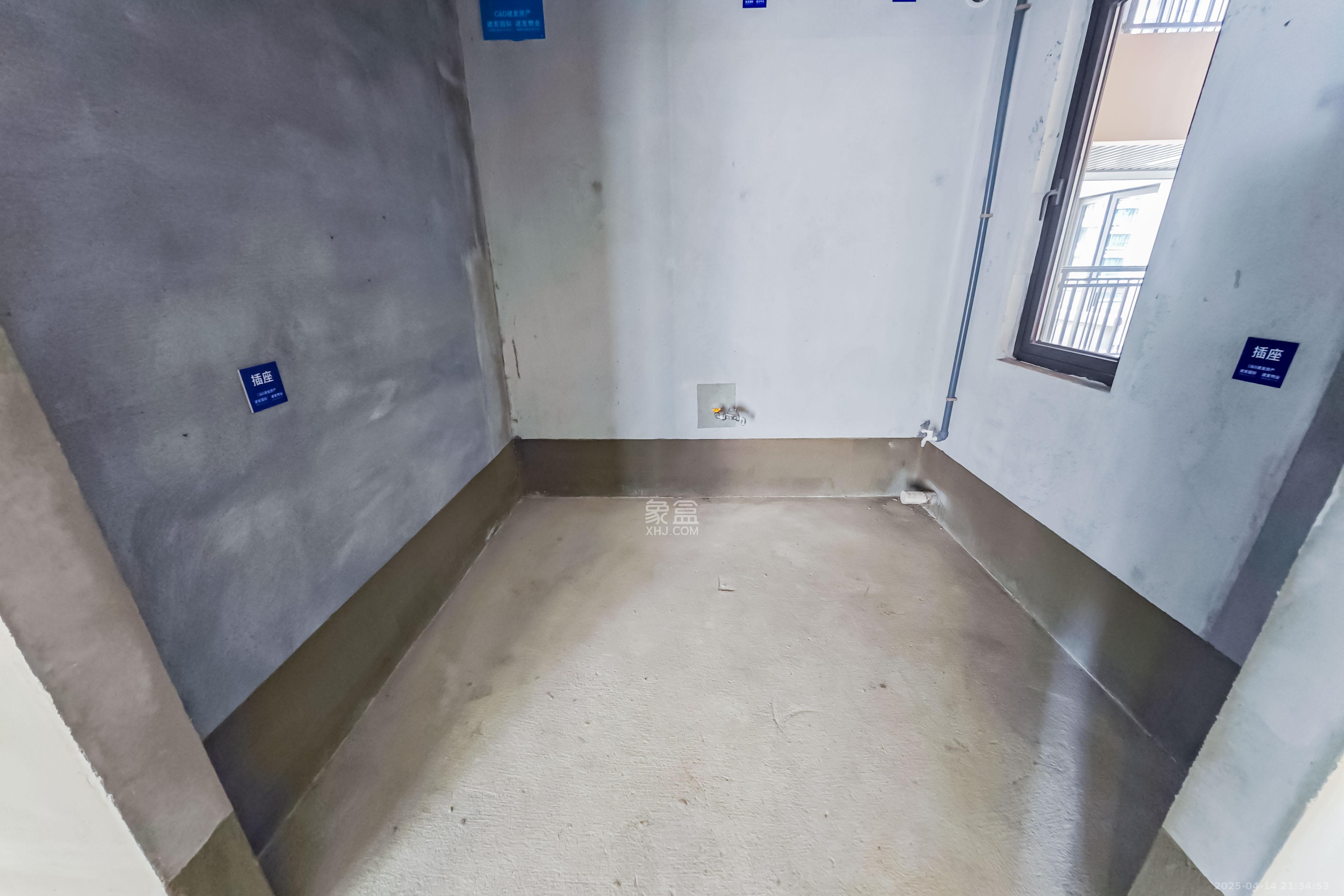 建发玖洲观澜  4室2厅2卫   209.00万其他