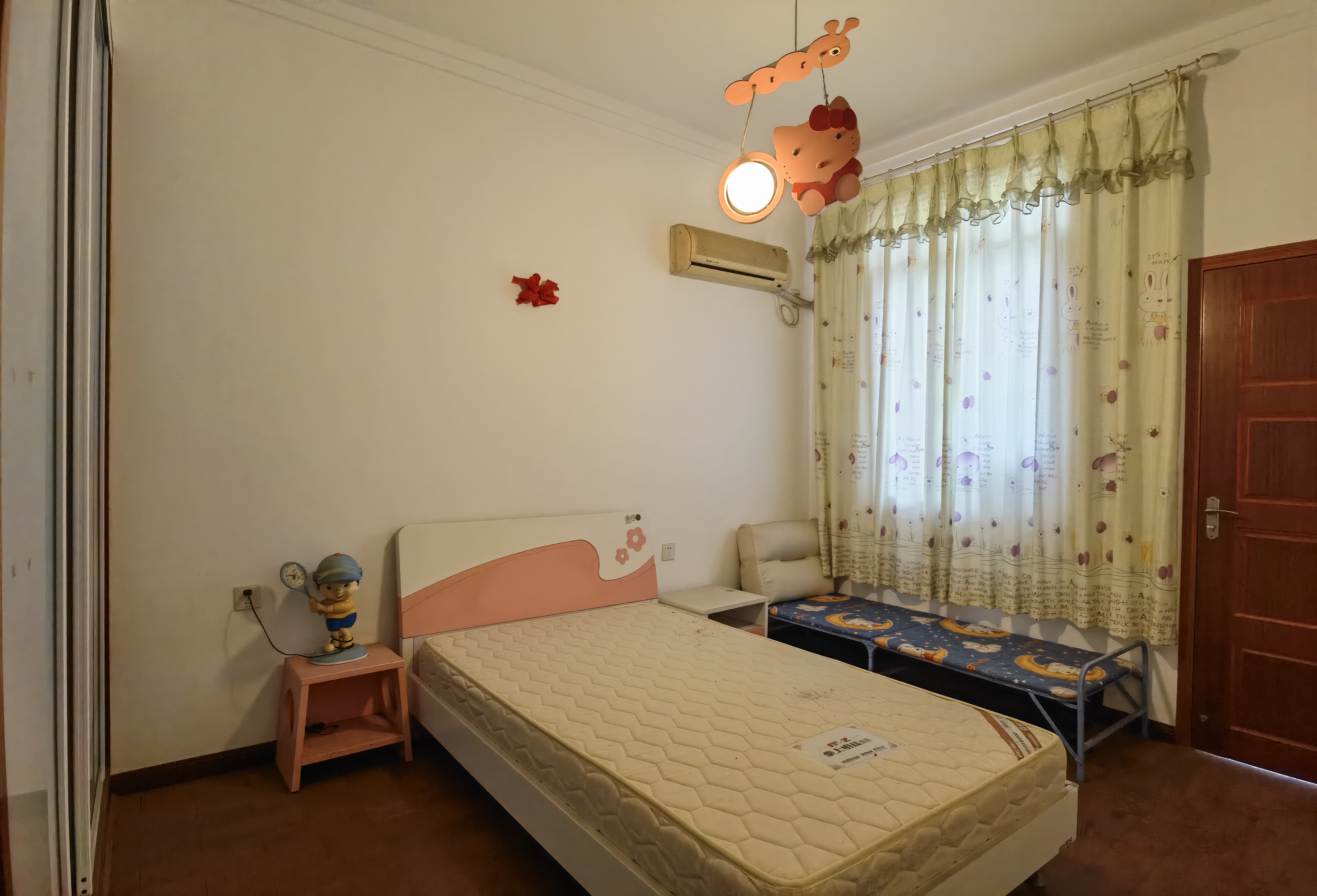 老市政府家属楼(机关三院) 3室2厅1卫 28.8万 老市政府家属楼(机关三院) 3室2厅1卫 28.8万室内图