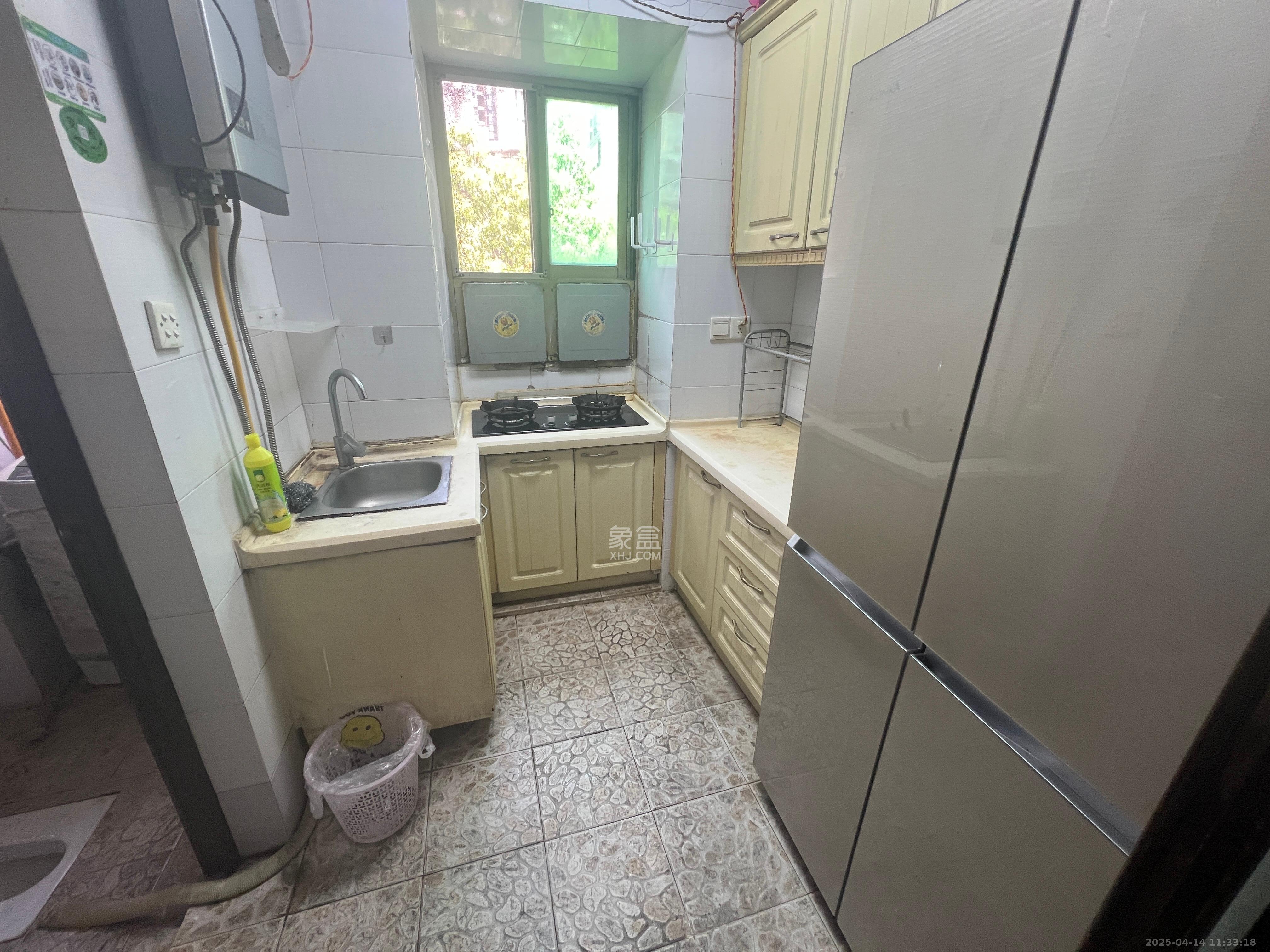 湖南省第六工程公司宿舍(扫把塘) 3室1厅1卫 1700.0元/月 湖南省第六工程公司宿舍(扫把塘) 3室1厅1卫 1700.0元/月室内图