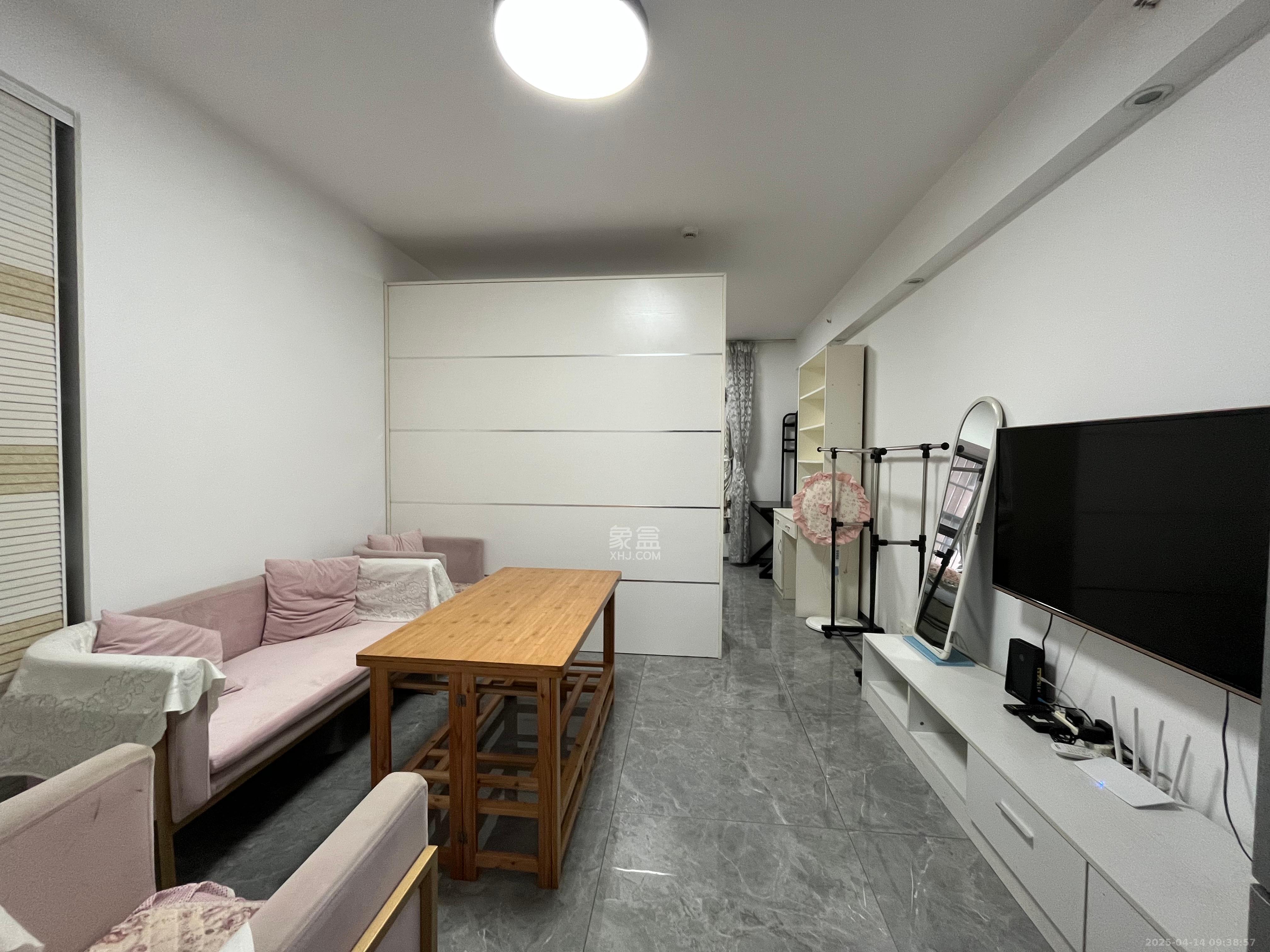曙光领峰（曙光家园）  1室1厅1卫   1700.00元/月室内图1