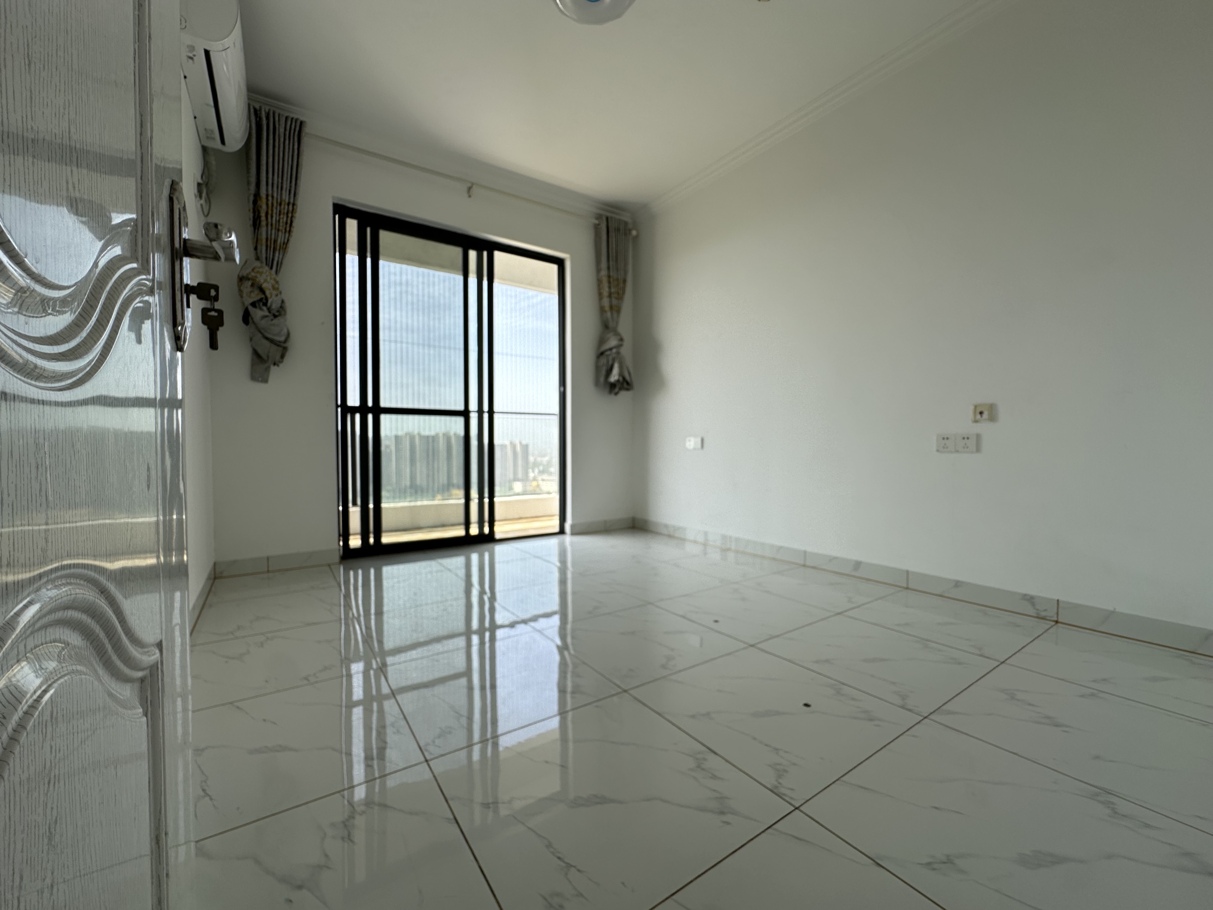 新城吾悦广场 1室0厅0卫 149.0万 新城吾悦广场 1室0厅0卫 149.0万客厅