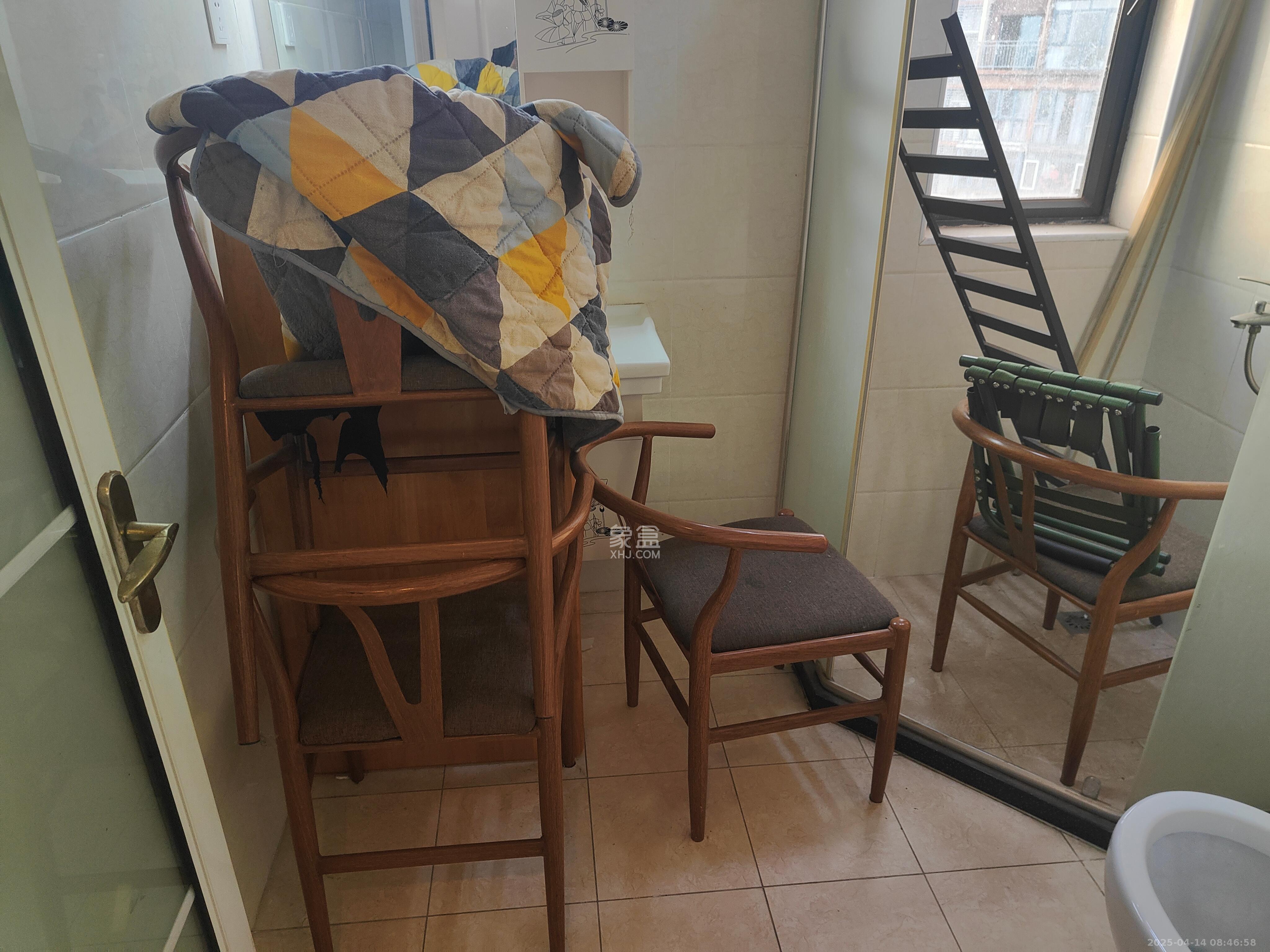 保利城(中航城国际社区、郡原美村)  3室2厅2卫    1900.0元/月 保利城(中航城国际社区、郡原美村)  3室2厅2卫    1900.0元/月室内图