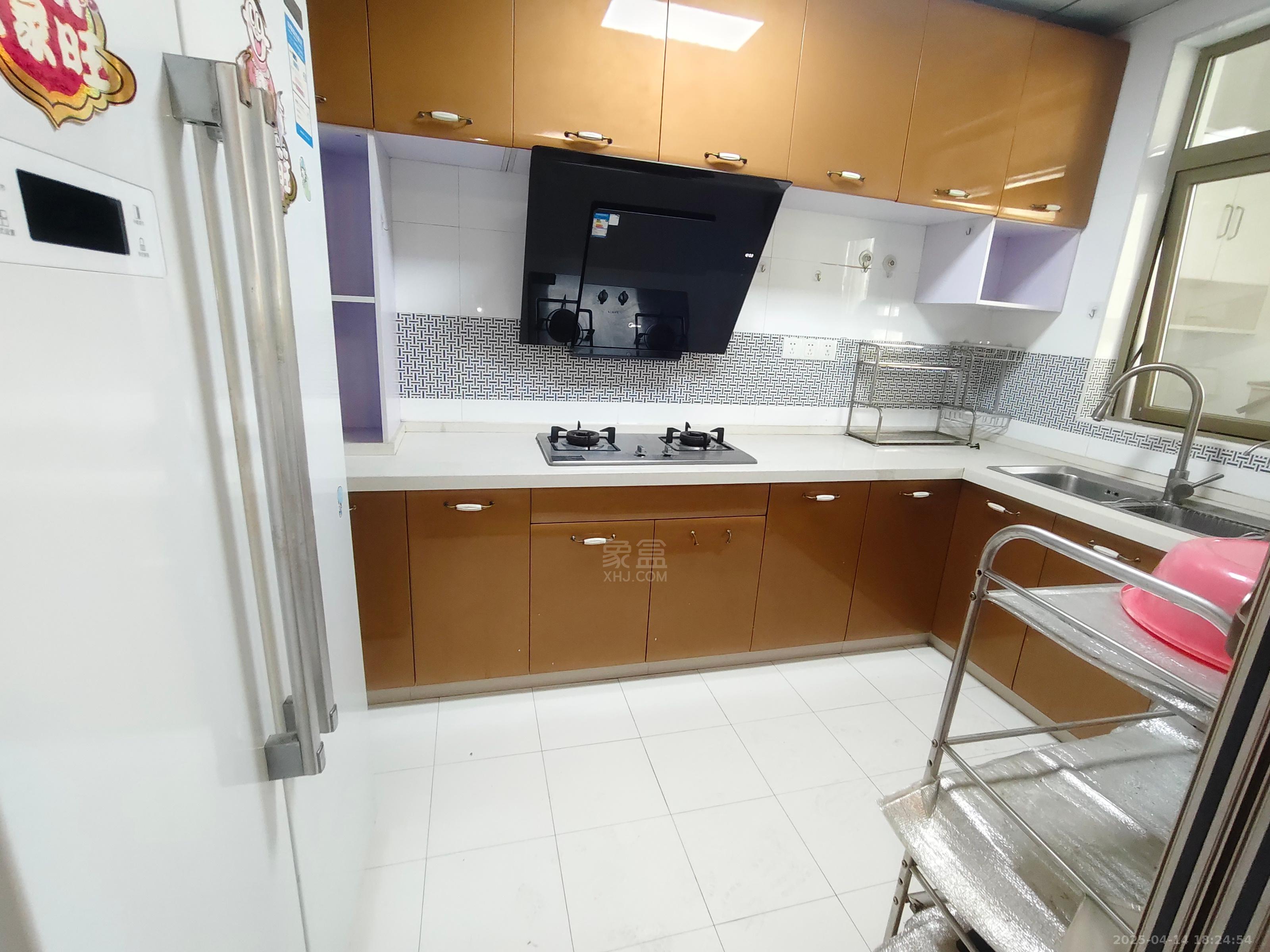 锦绣香江(湖湘文化城) 4室2厅2卫 1880.0元/月 锦绣香江(湖湘文化城) 4室2厅2卫 1880.0元/月室内图