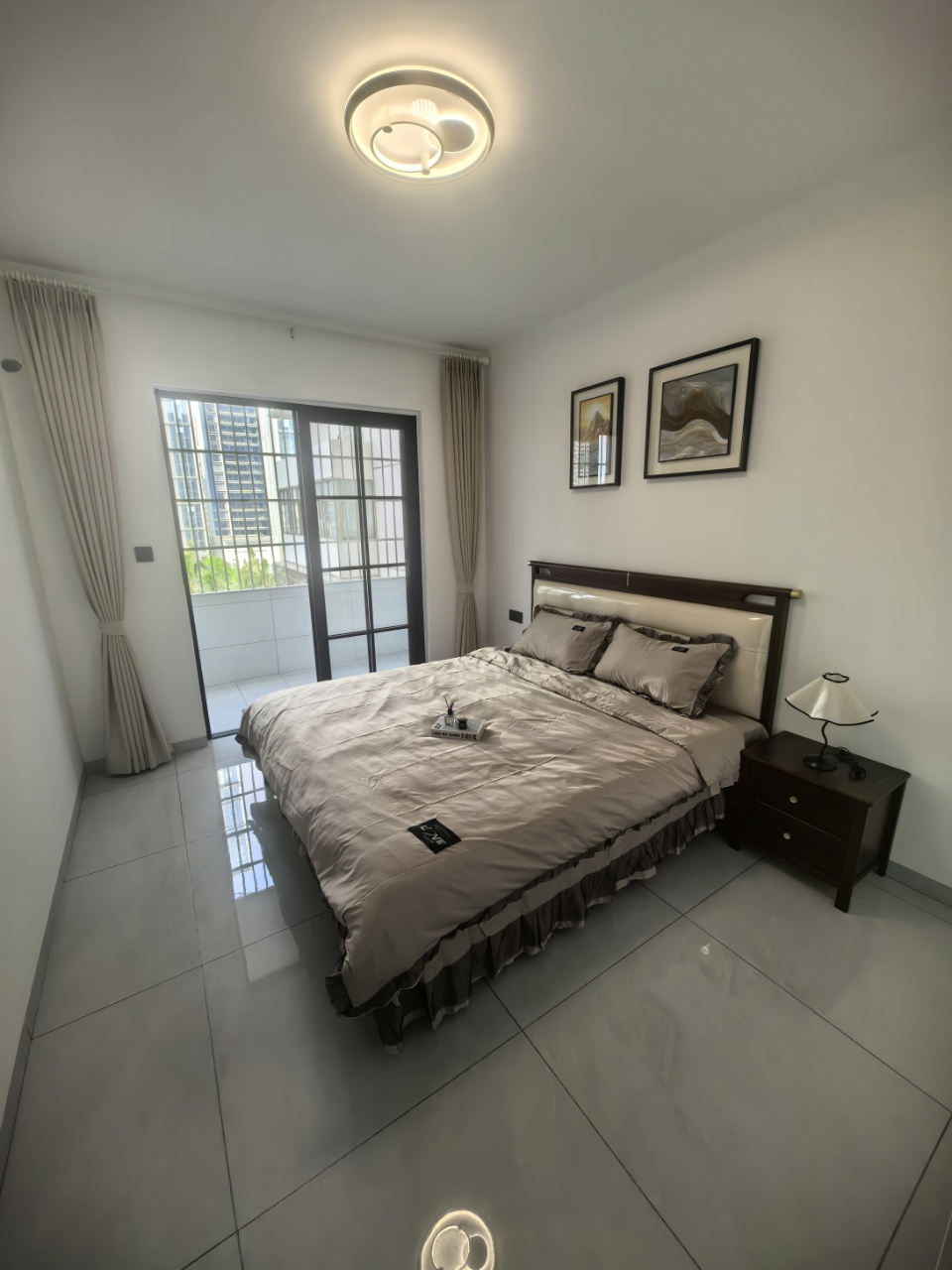 华秀大厦  3室2厅2卫    139.0万 华秀大厦  3室2厅2卫    139.0万客厅