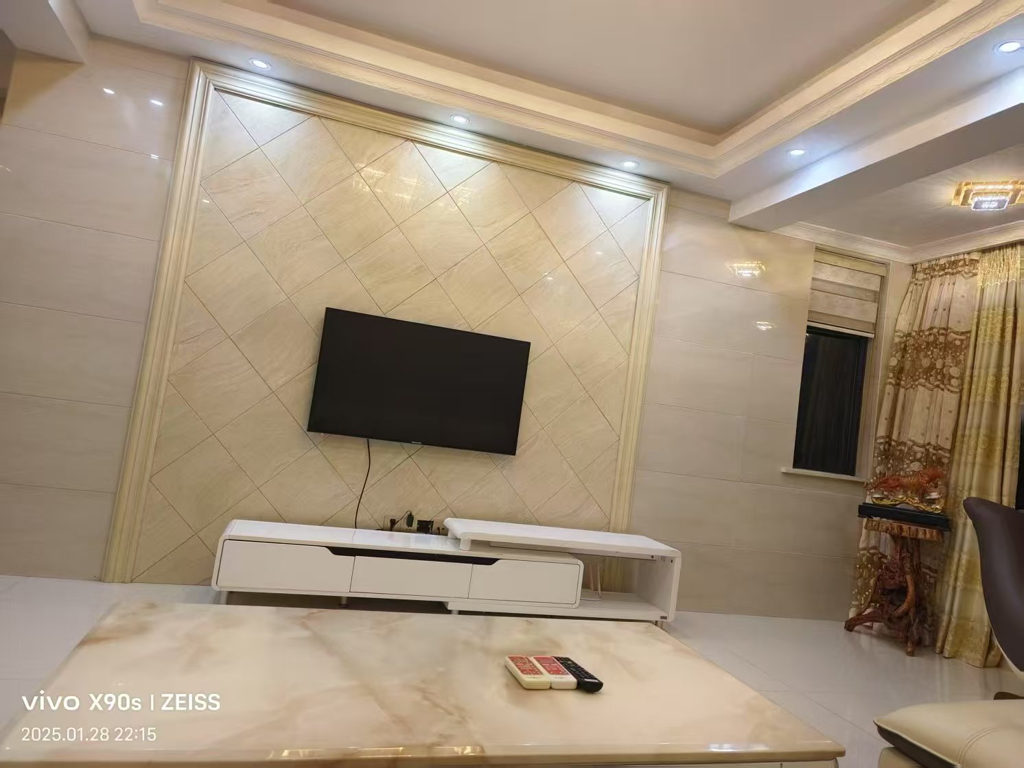 盛世金源  3室2厅2卫    2600.0元/月 盛世金源  3室2厅2卫    2600.0元/月室内图