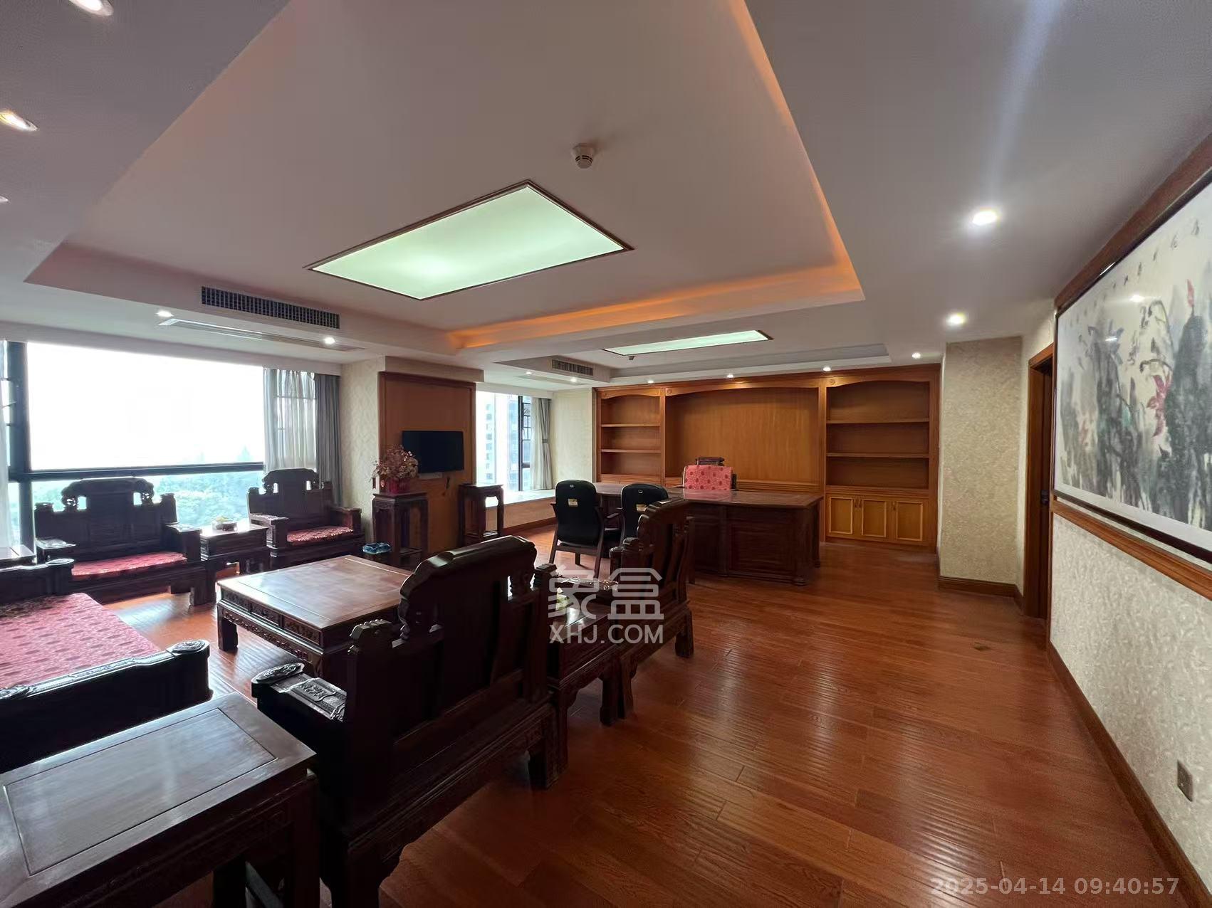 京武浪琴山一、二期 1室1厅1卫 4000.0元/月 京武浪琴山一、二期 1室1厅1卫 4000.0元/月室内图