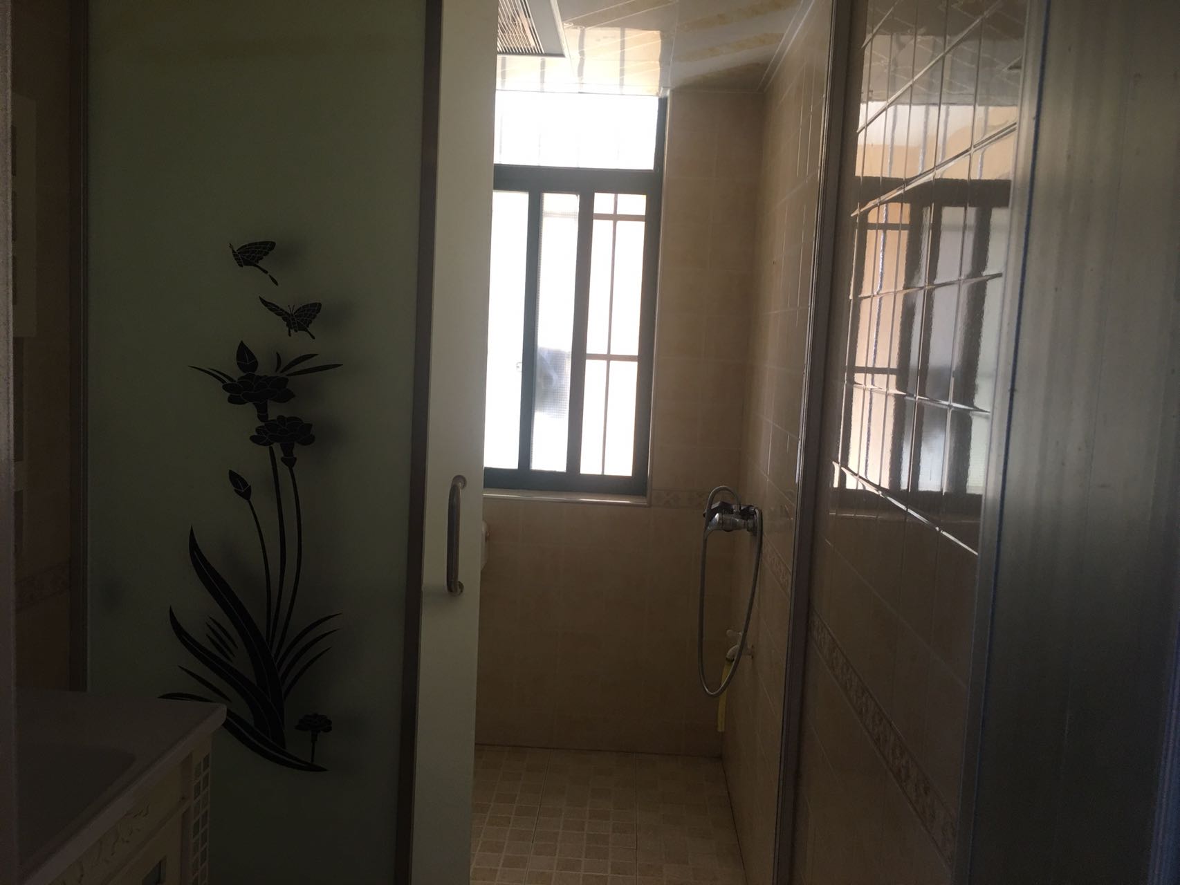 品阁 3室2厅2卫 1800.0元/月 品阁 3室2厅2卫 1800.0元/月室内图