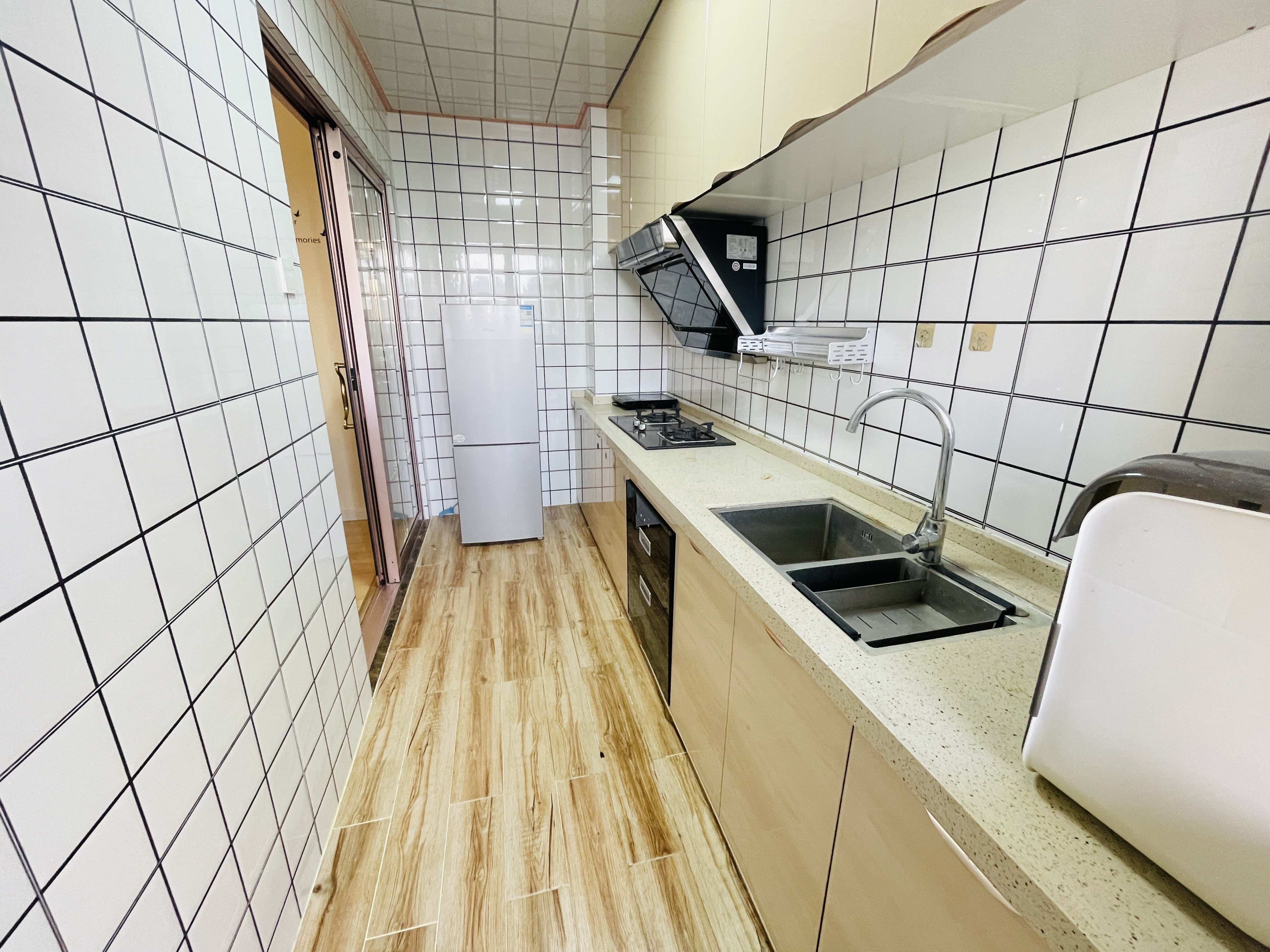 西溪里一期  1室1厅1卫   2600.00元/月室内图