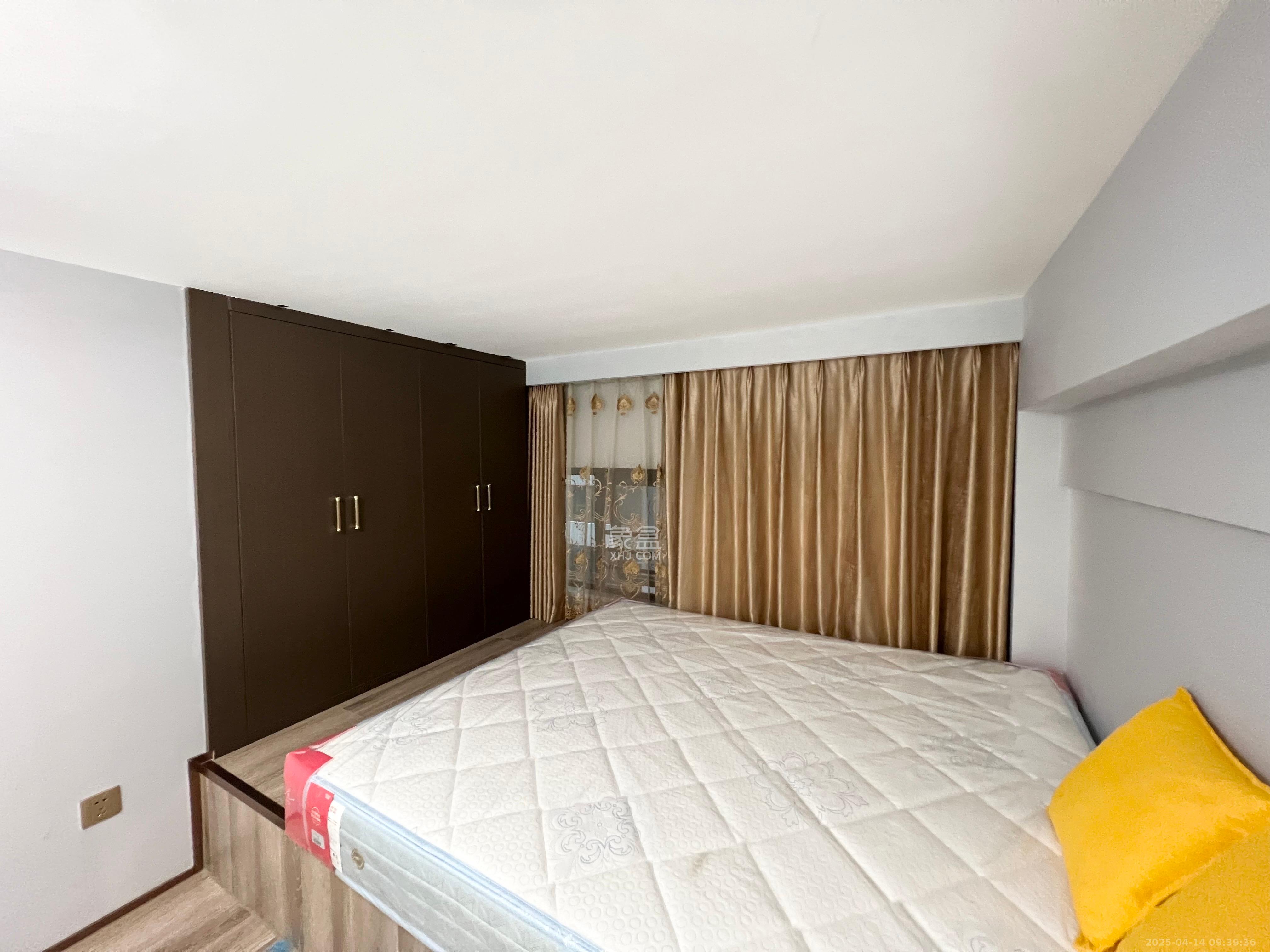 旺德府万象时代 2室2厅1卫 2700.0元/月 旺德府万象时代 2室2厅1卫 2700.0元/月室内图