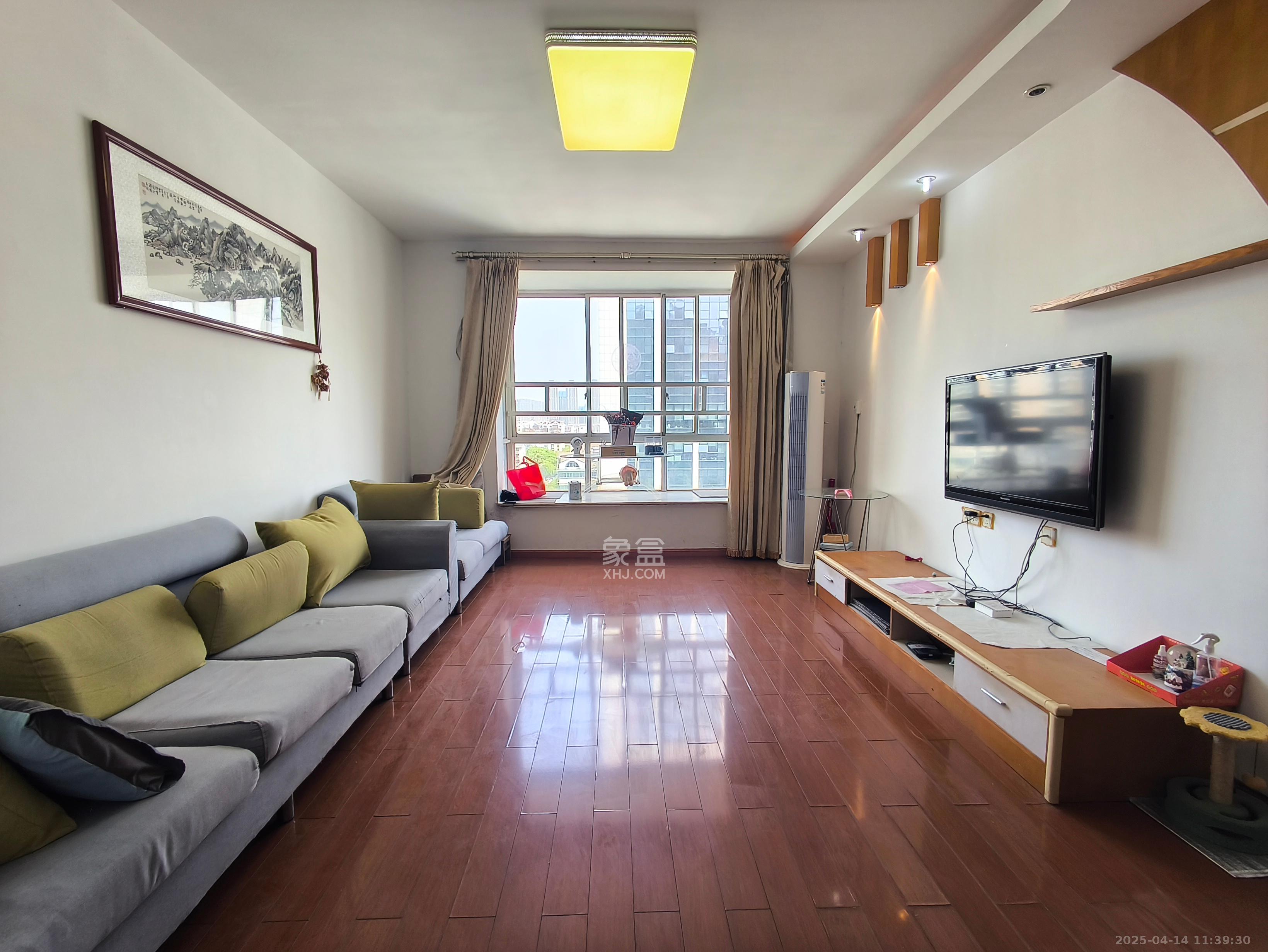 北国风光  3室2厅2卫    3000.0元/月 北国风光  3室2厅2卫    3000.0元/月室内图