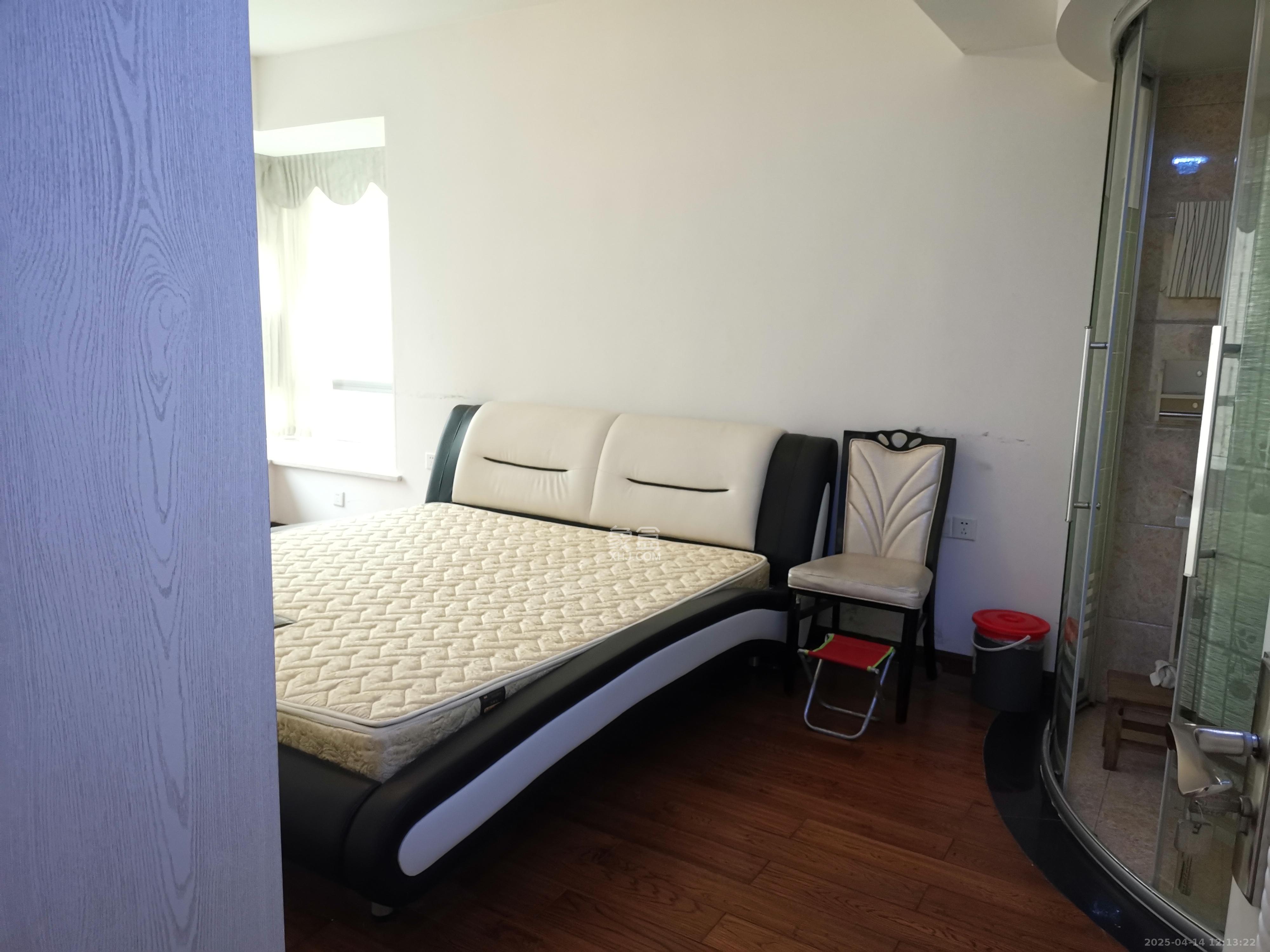 新城新世界一二三期 3室2厅2卫 2700.0元/月 新城新世界一二三期 3室2厅2卫 2700.0元/月室内图