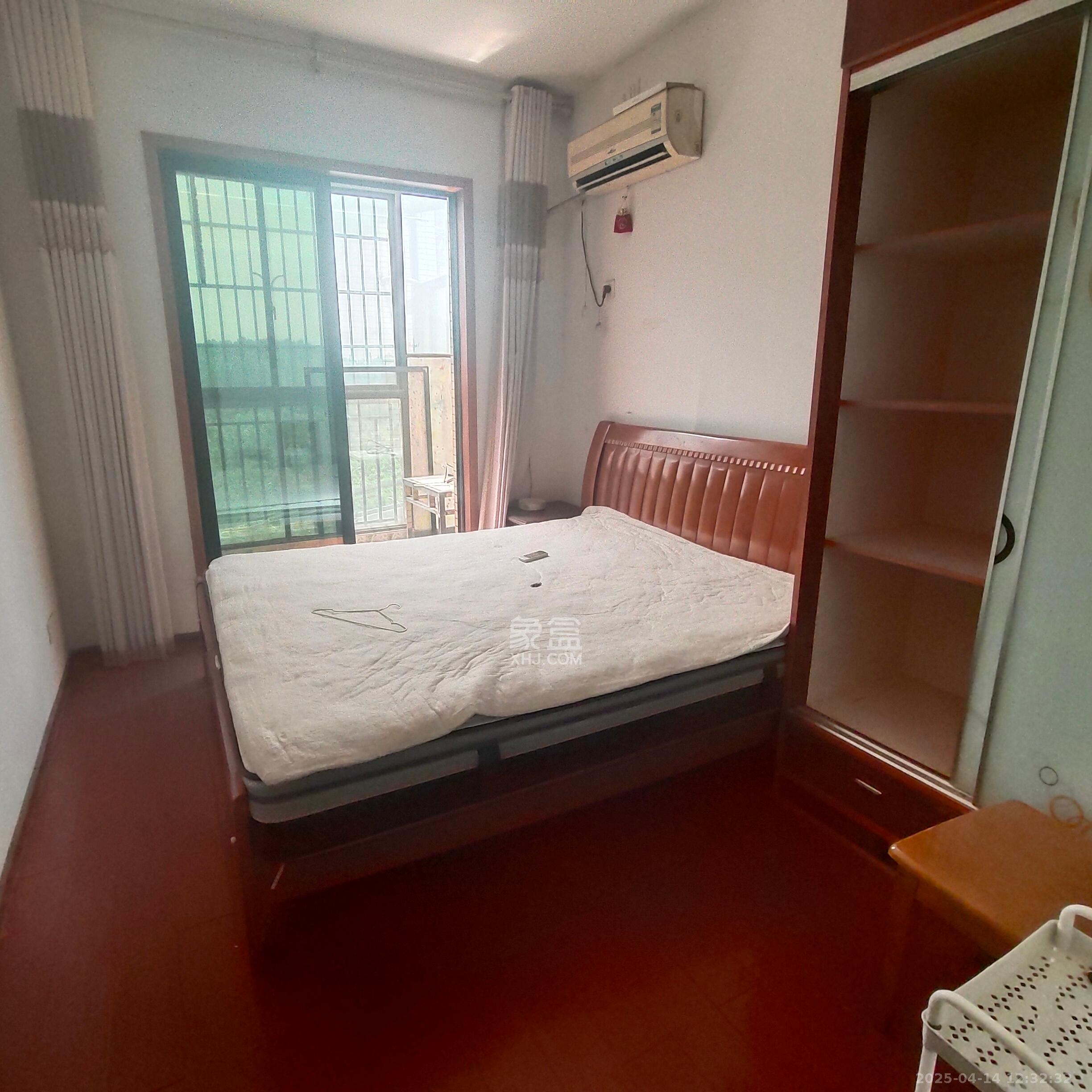 水岸天际(一期、二期) 2室2厅1卫 2200.0元/月 水岸天际(一期、二期) 2室2厅1卫 2200.0元/月室内图