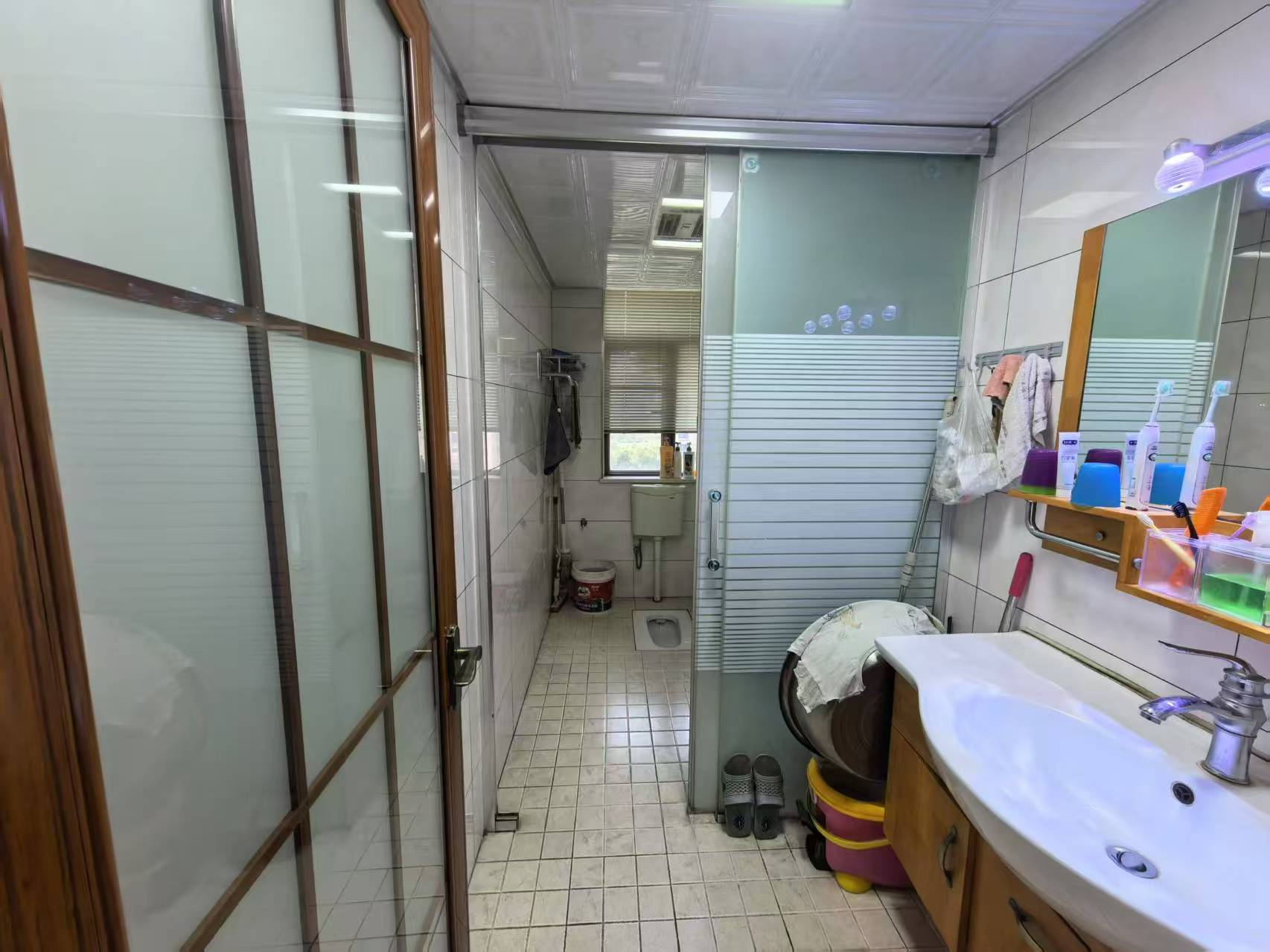 龙腾国际 4室2厅2卫 69.0万 龙腾国际 4室2厅2卫 69.0万室内图