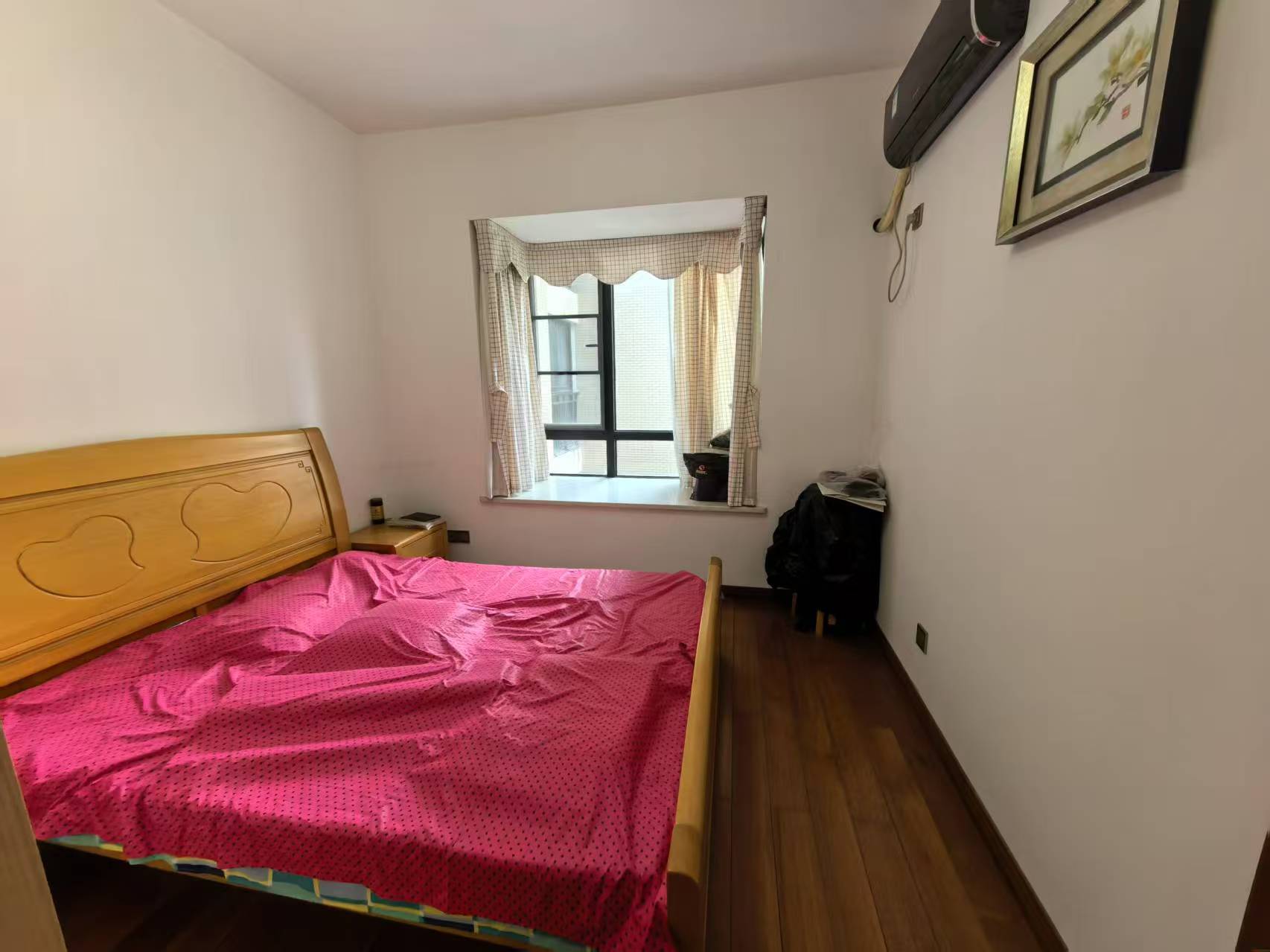 龙腾国际 4室2厅2卫 69.0万 龙腾国际 4室2厅2卫 69.0万室内图