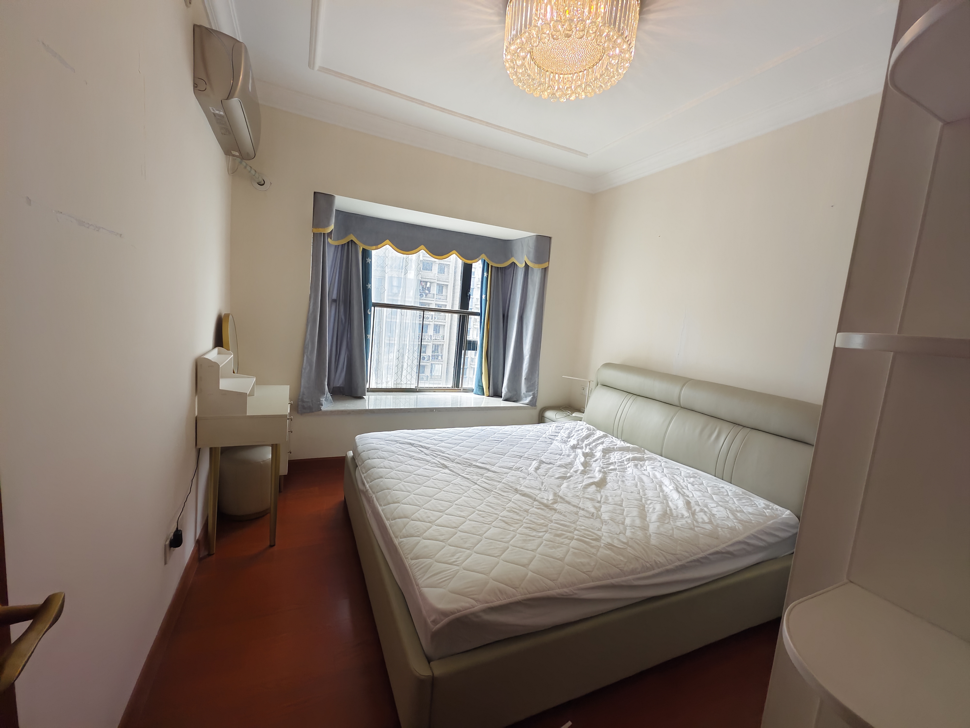 恒大华府 3室2厅1卫 69.8万 恒大华府 3室2厅1卫 69.8万室内图