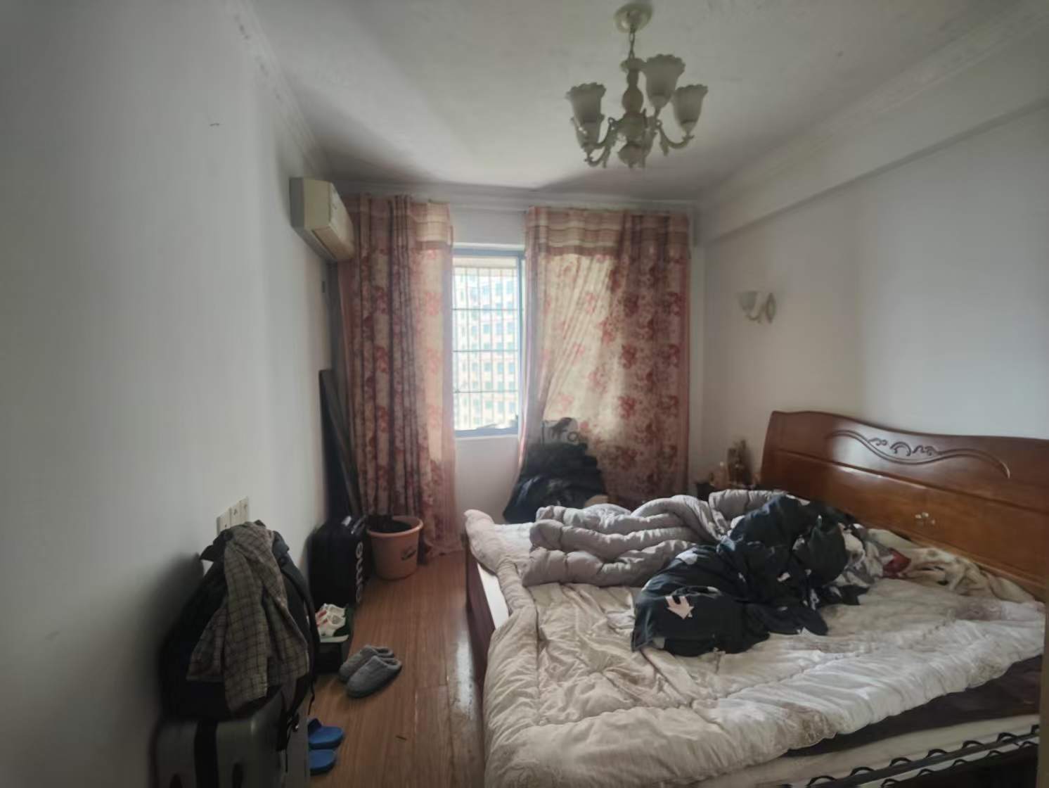 天泉一品  4室2厅2卫    62.5万室内图