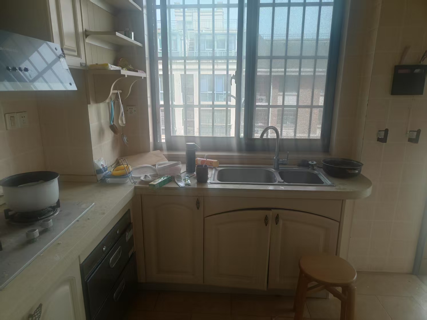 天泉一品  4室2厅2卫    62.5万室内图