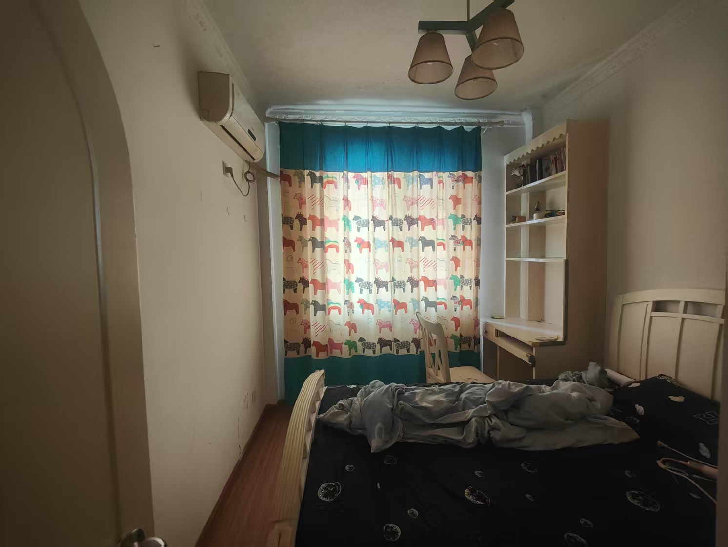 天泉一品  4室2厅2卫    62.5万室内图