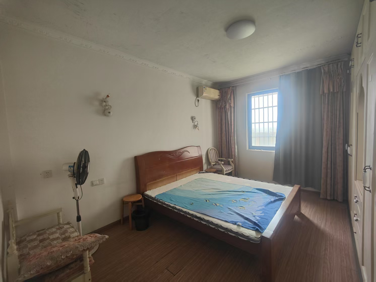 天泉一品  4室2厅2卫    62.5万室内图