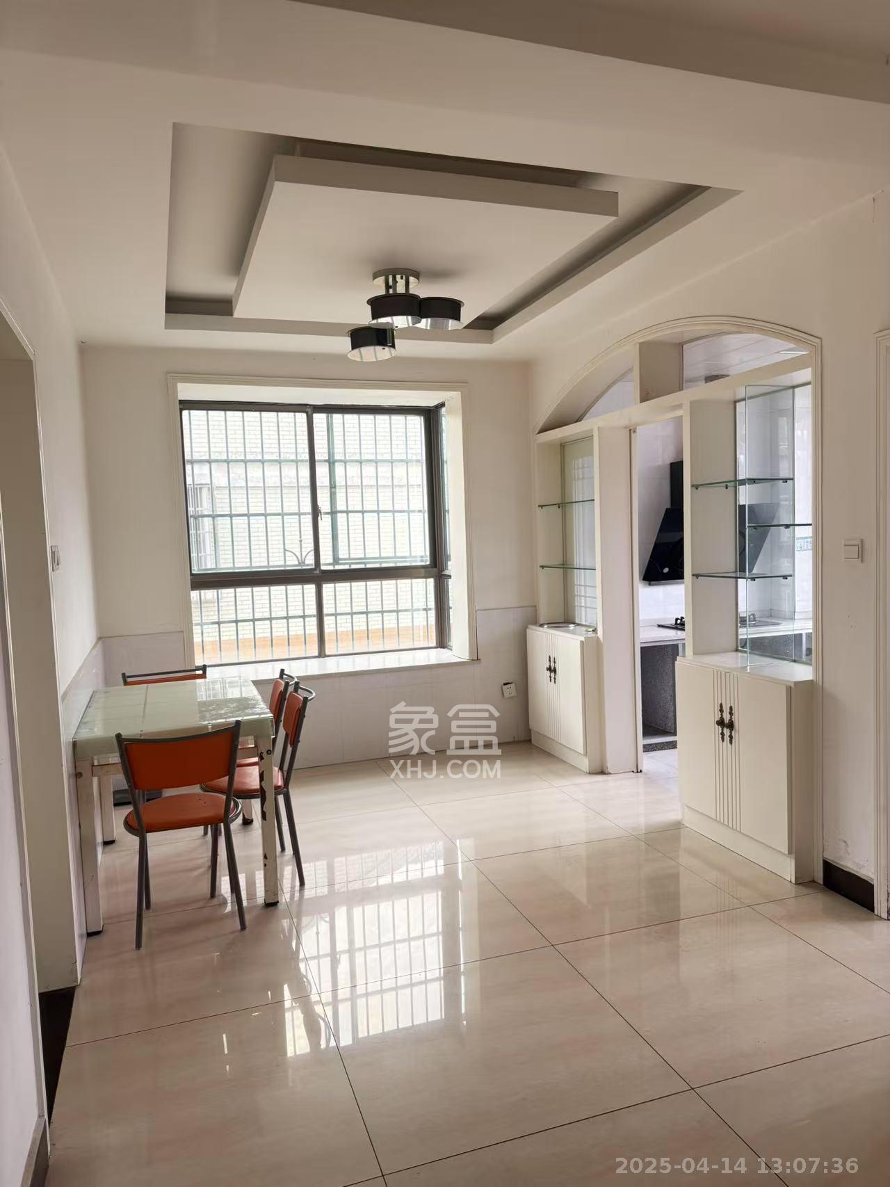 金霞十号重建地  1室2厅2卫    2200.0元/月 金霞十号重建地  1室2厅2卫    2200.0元/月室内图