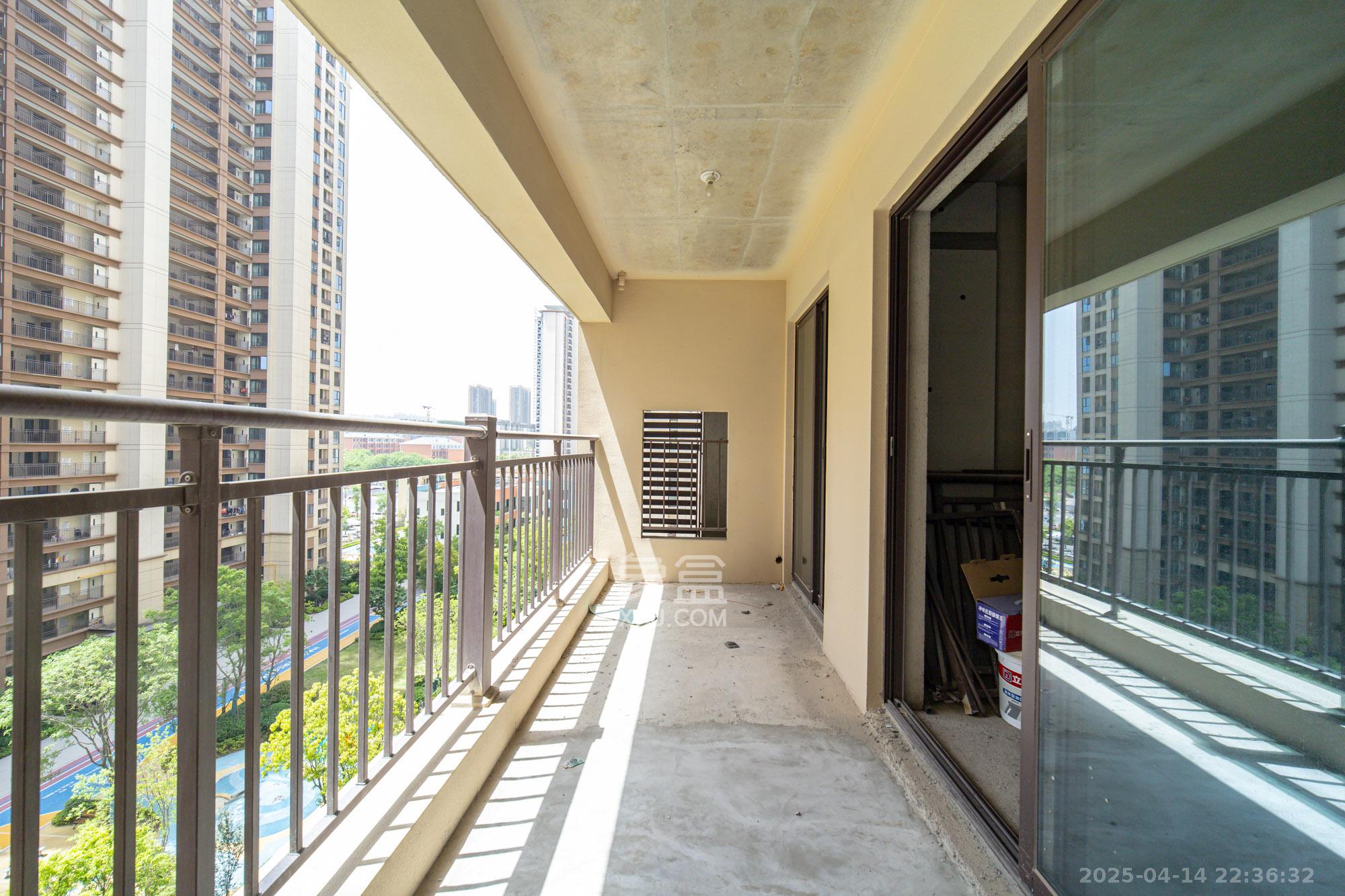 兴进珺府 4室2厅2卫 123.0万 兴进珺府 4室2厅2卫 123.0万阳台