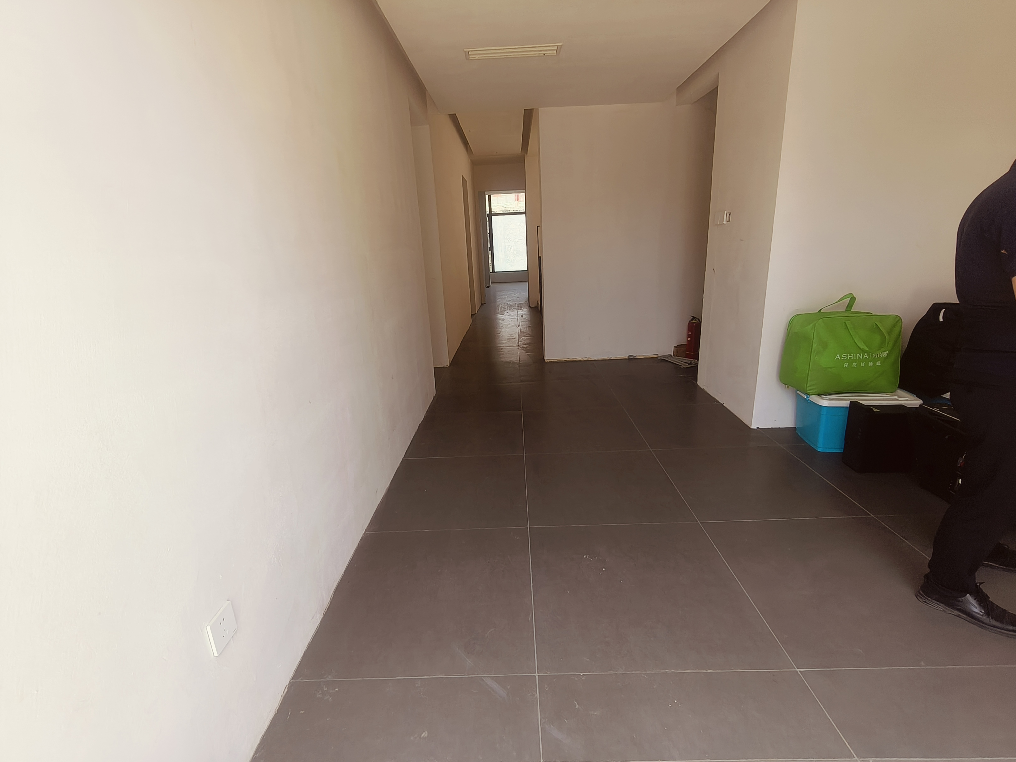 鸿洲江山 14室2厅2卫 20000.0元/月 鸿洲江山 14室2厅2卫 20000.0元/月室内图