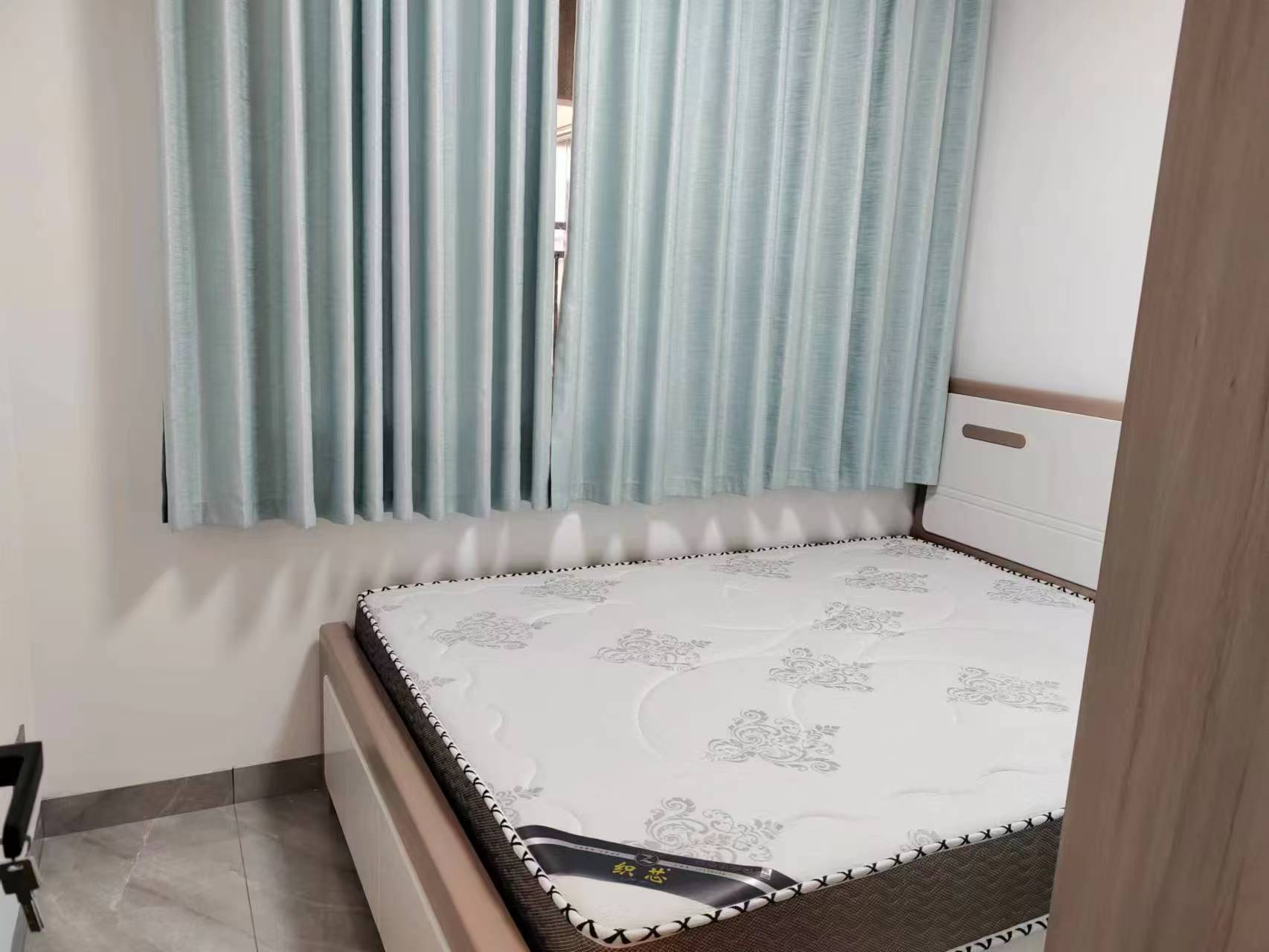 碧桂园衡州盛世 3室0厅0卫 2500.0元/月 碧桂园衡州盛世 3室0厅0卫 2500.0元/月室内图