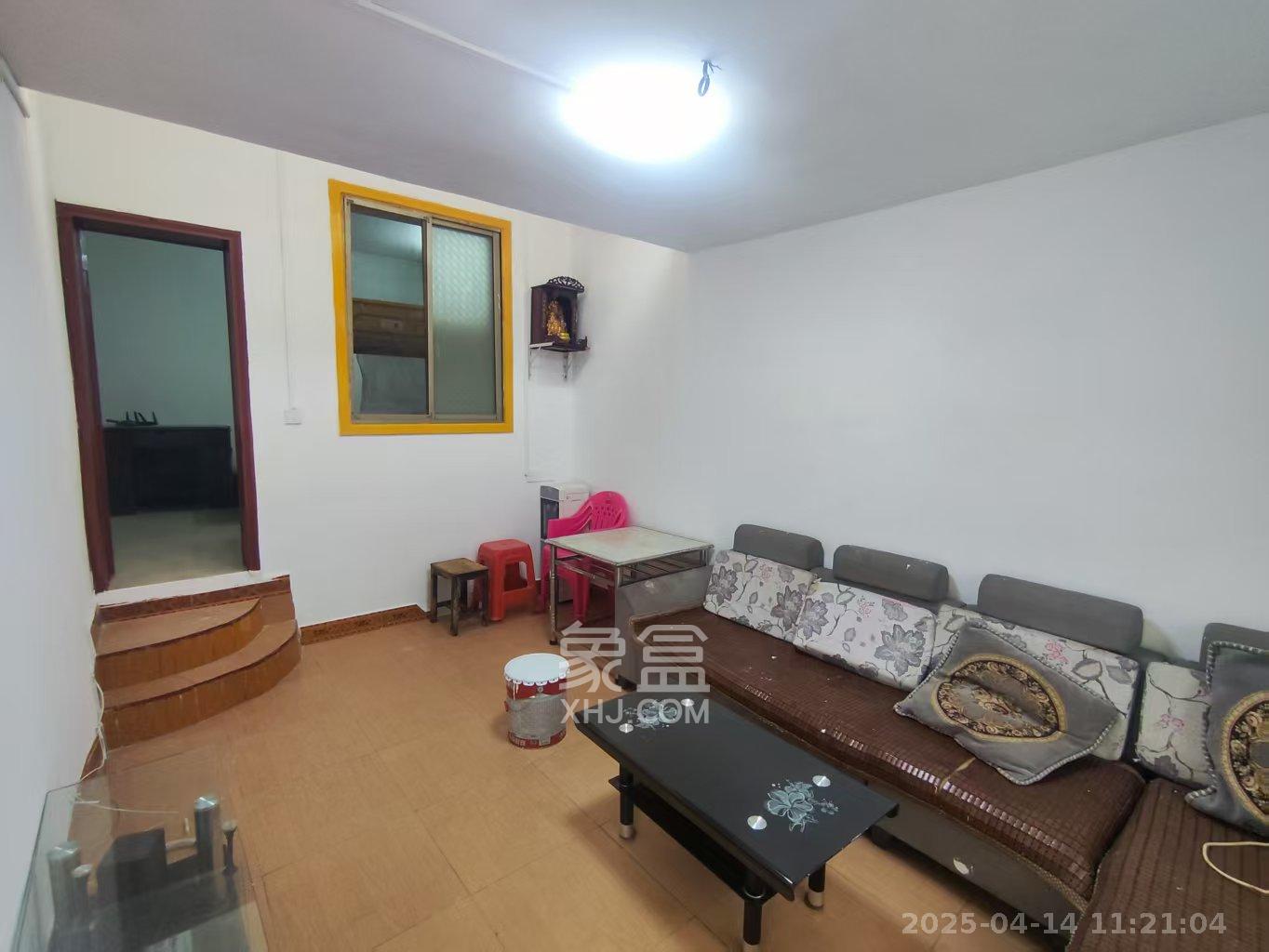 湘钢园南村  2室1厅1卫    700.0元/月 湘钢园南村  2室1厅1卫    700.0元/月室内图1