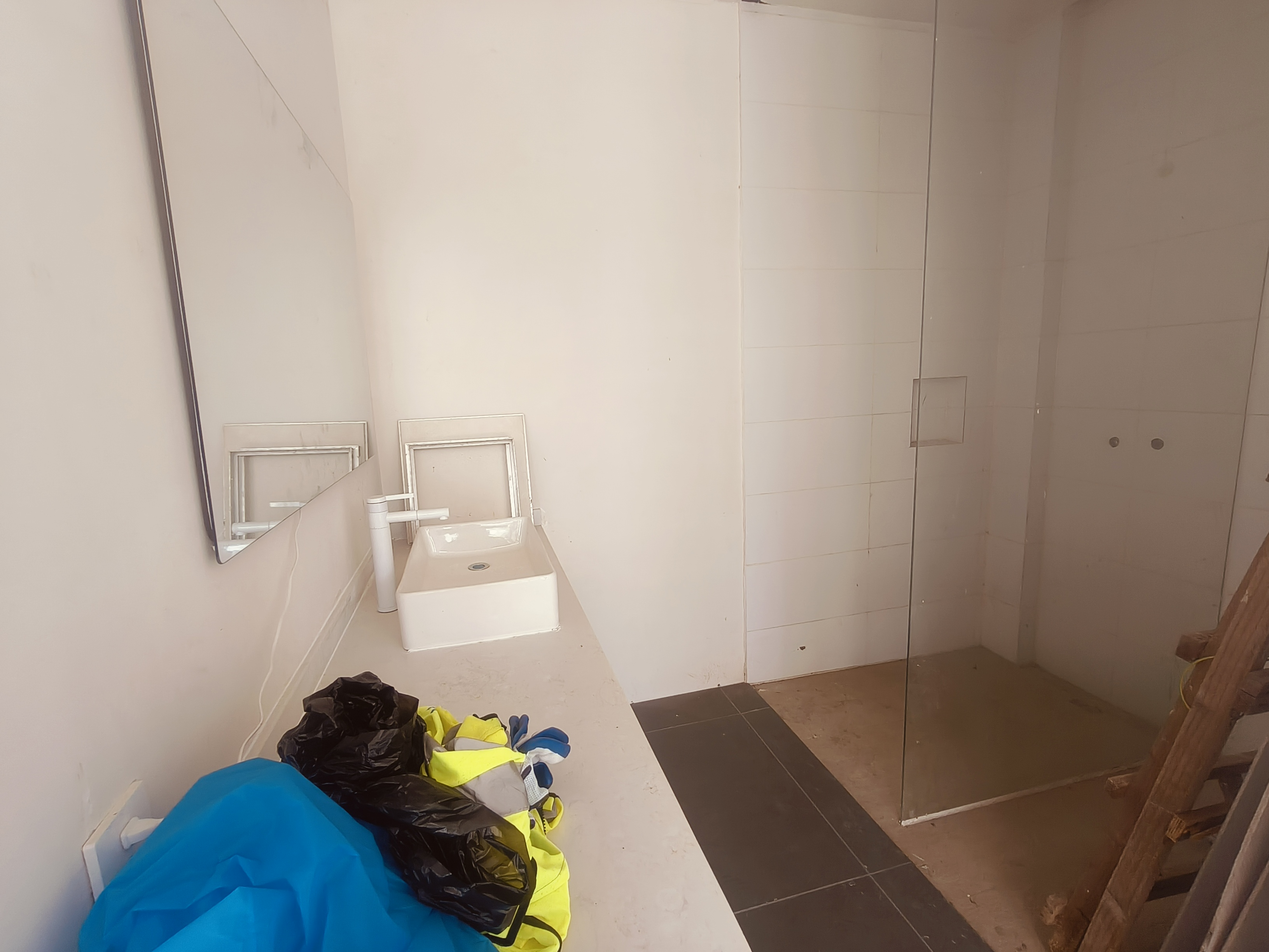 鸿洲江山 14室2厅2卫 20000.0元/月 鸿洲江山 14室2厅2卫 20000.0元/月室内图