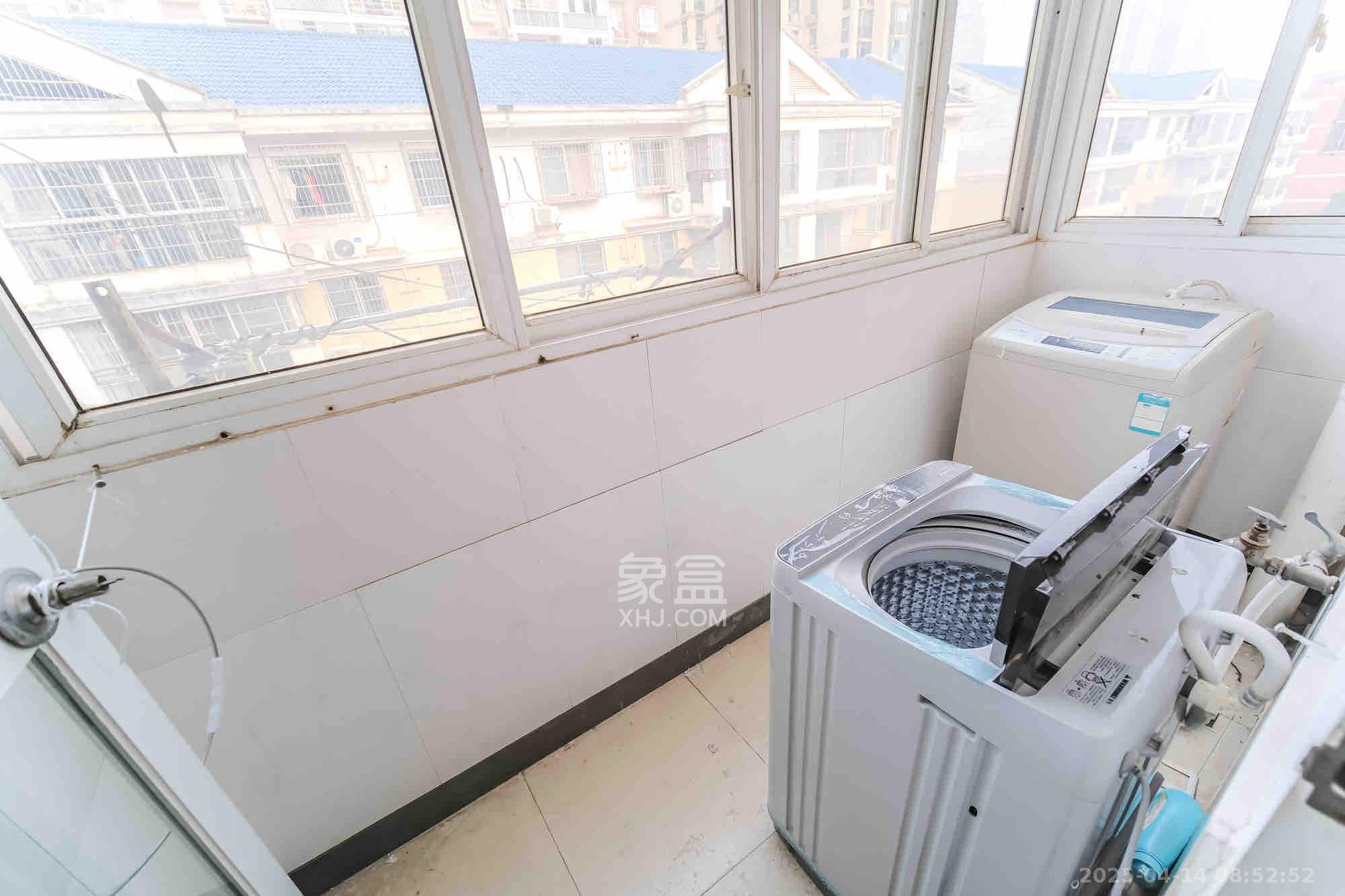 红树湾  3室2厅1卫   1600.00元/月室内图