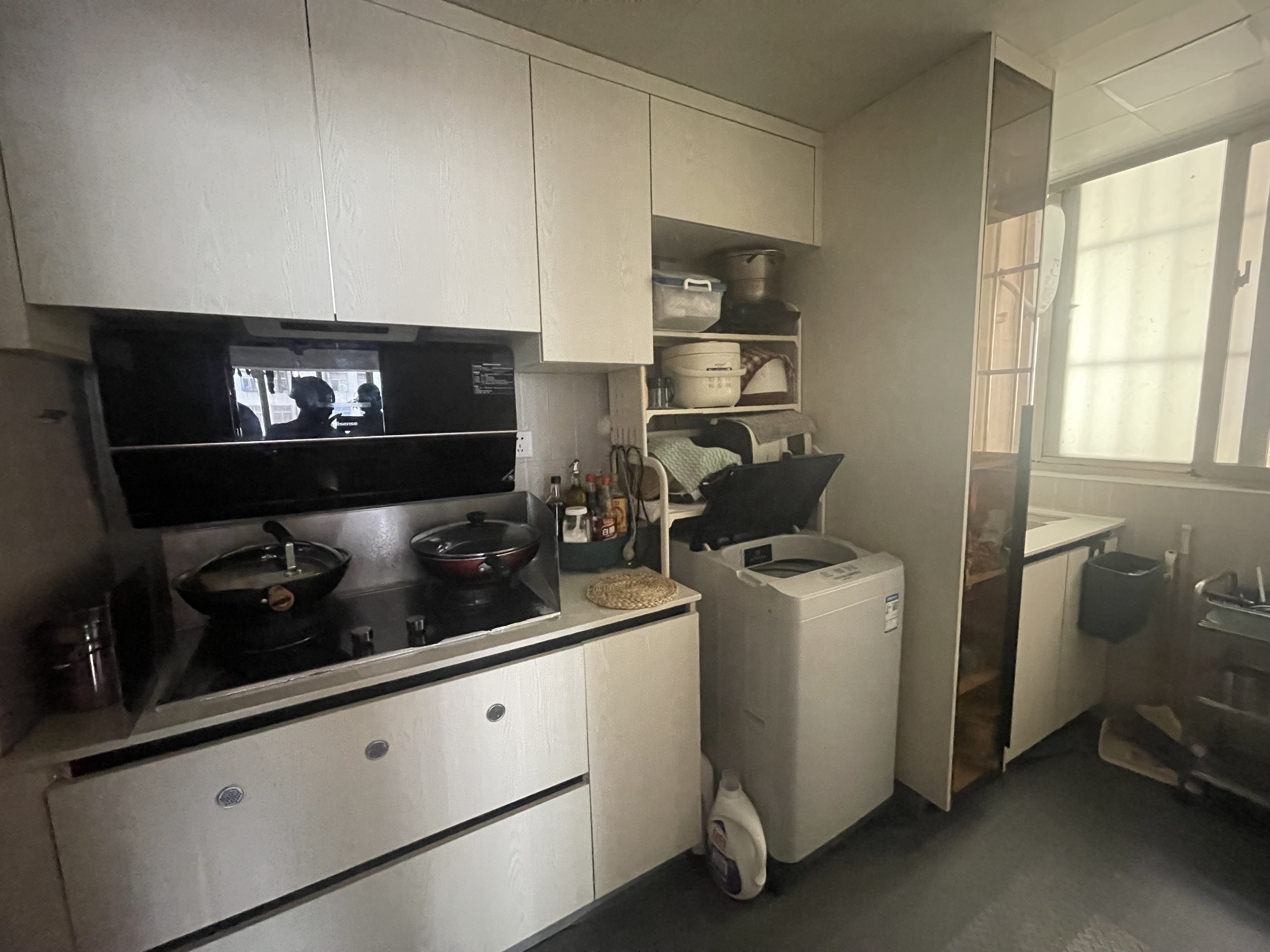 万恒城市花园 2室1厅1卫 116.0万 万恒城市花园 2室1厅1卫 116.0万客厅