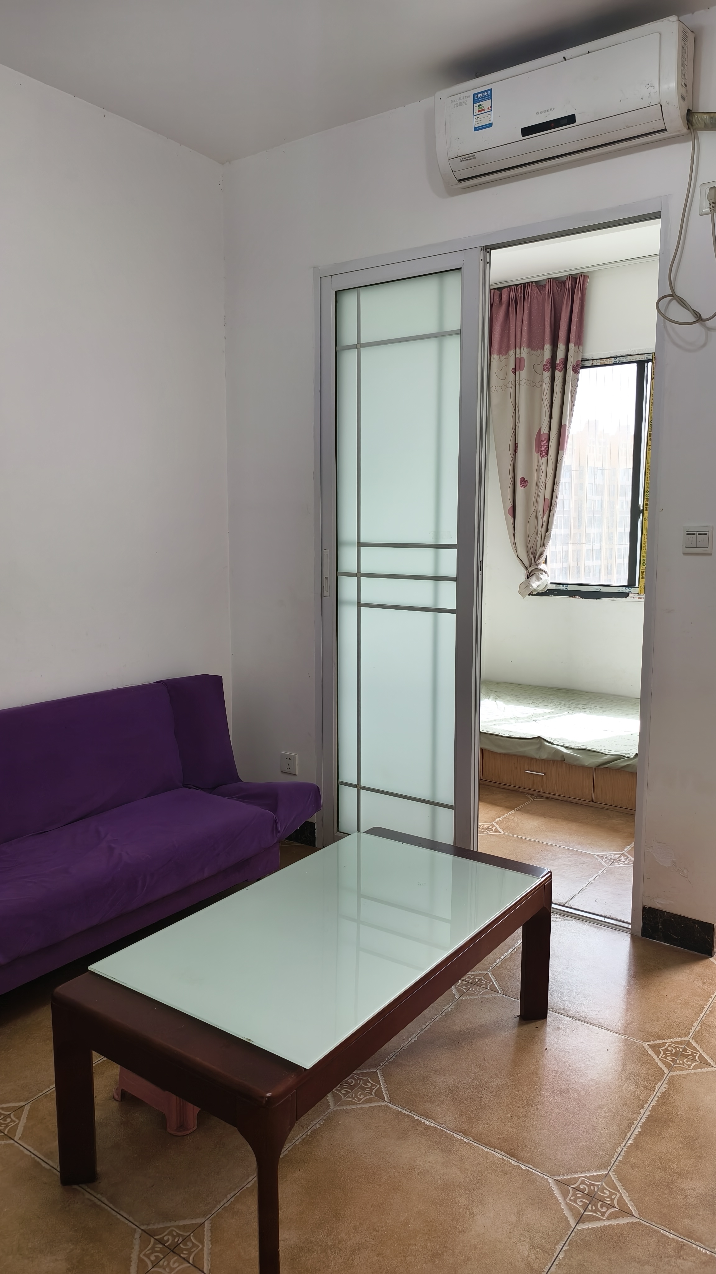 天酬尚都  2室1厅1卫    1000.0元/月 天酬尚都  2室1厅1卫    1000.0元/月室内图