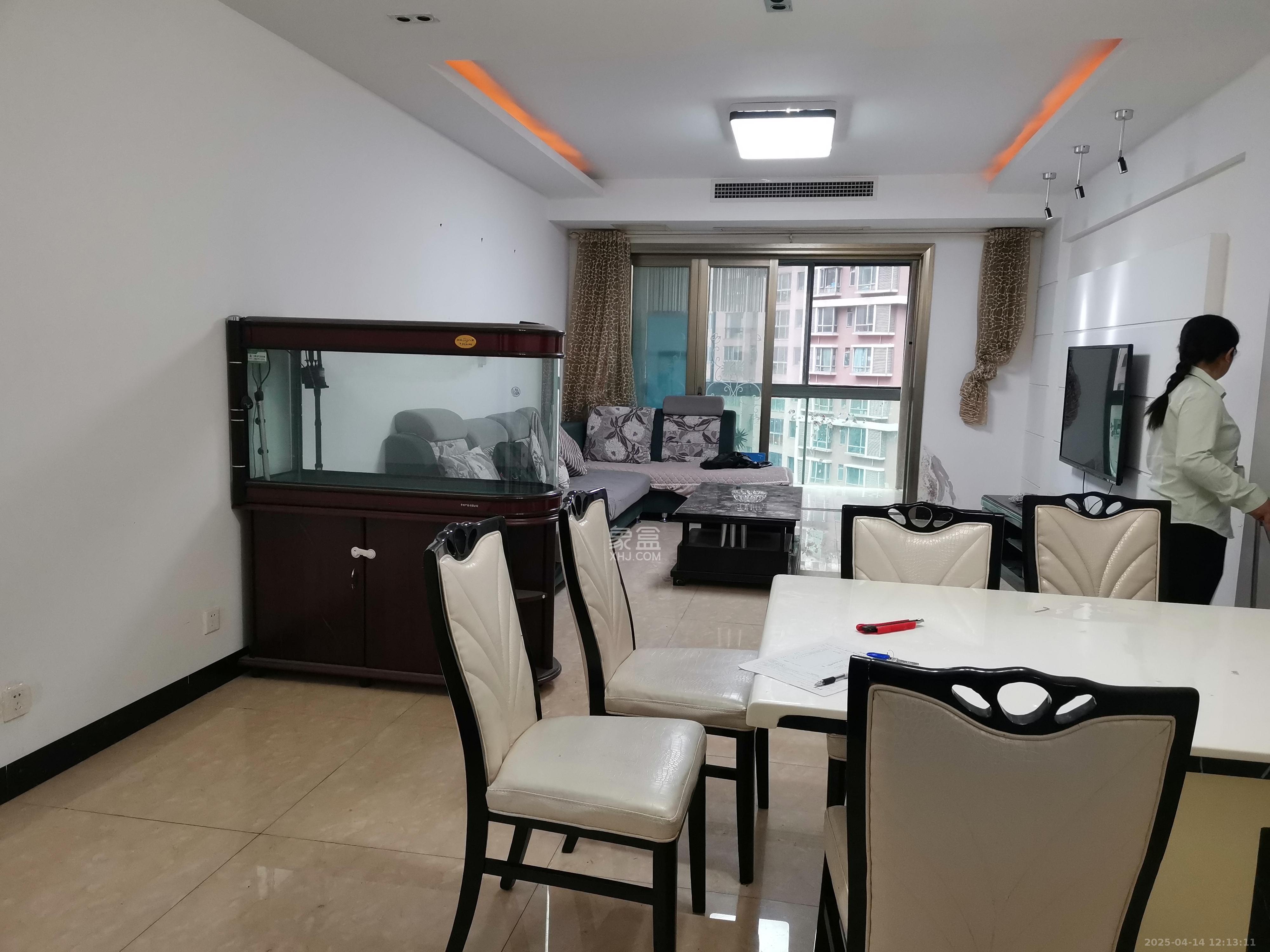 新城新世界一二三期 3室2厅2卫 2700.0元/月 新城新世界一二三期 3室2厅2卫 2700.0元/月室内图