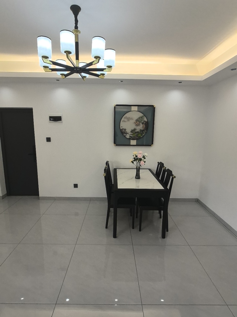 华秀大厦  3室2厅2卫    139.0万 华秀大厦  3室2厅2卫    139.0万客厅