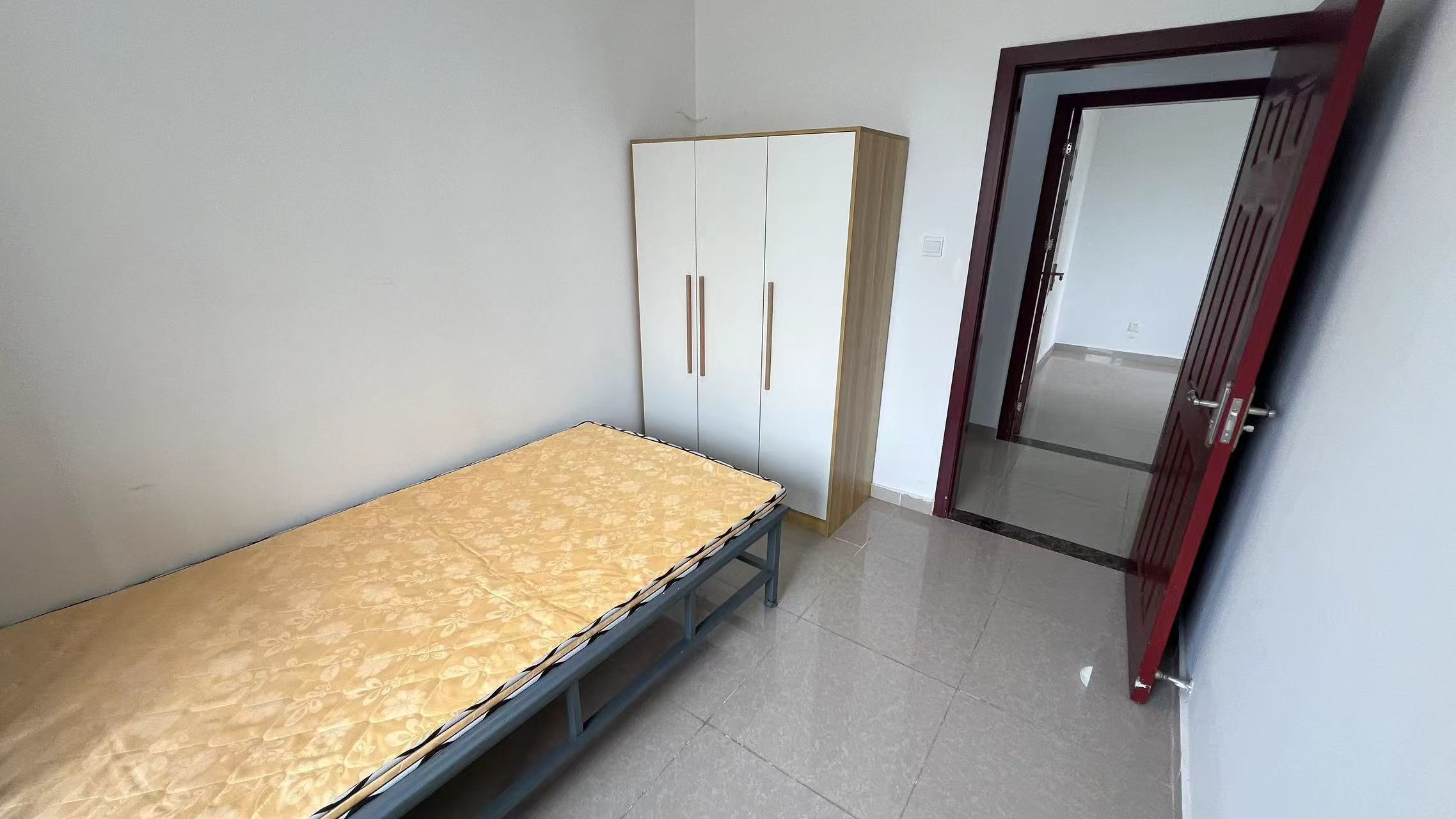 中交怡湖雅苑  3室2厅1卫   2800.00元/月室内图