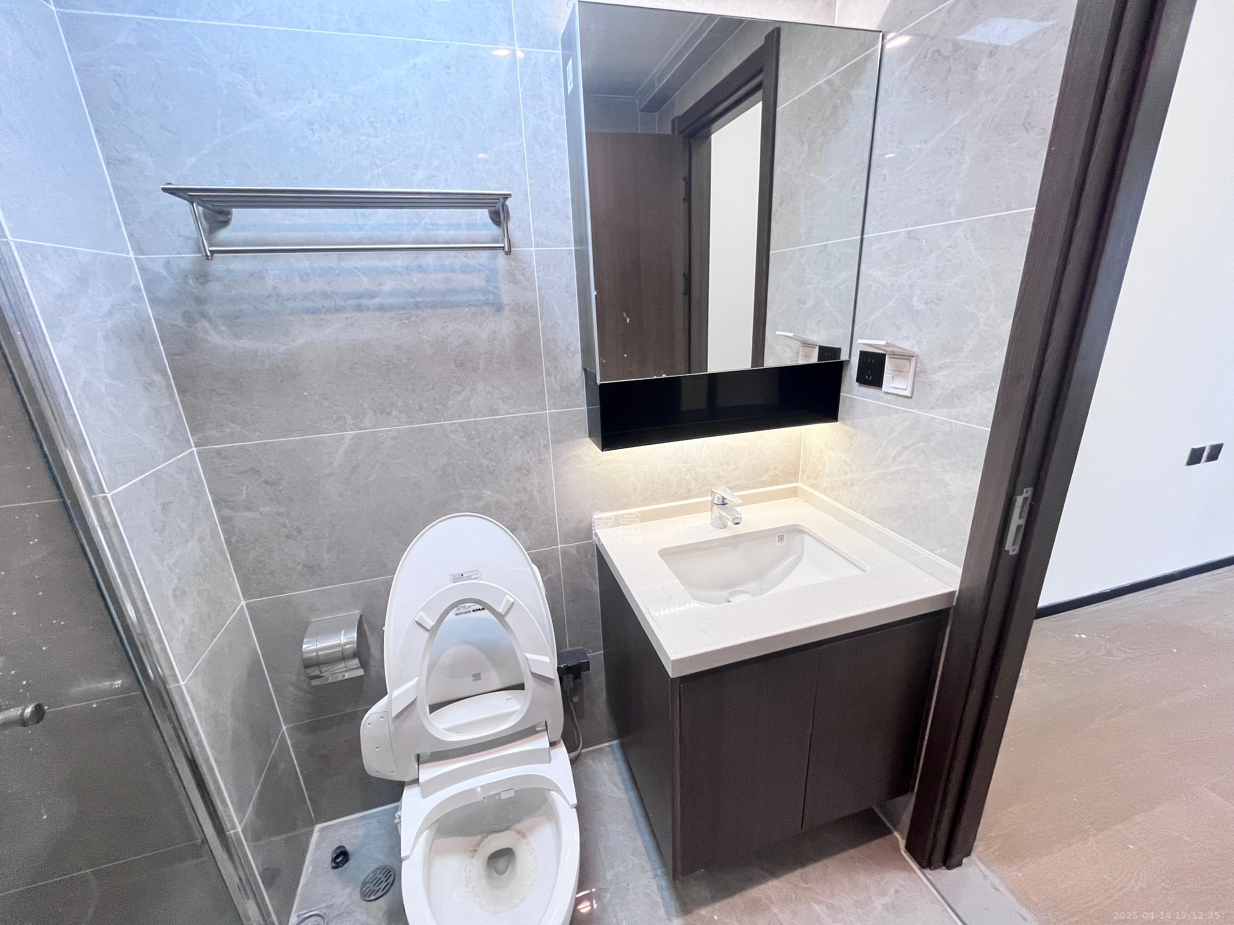 欣利梅溪左岸 3室2厅2卫 2800.0元/月 欣利梅溪左岸 3室2厅2卫 2800.0元/月室内图