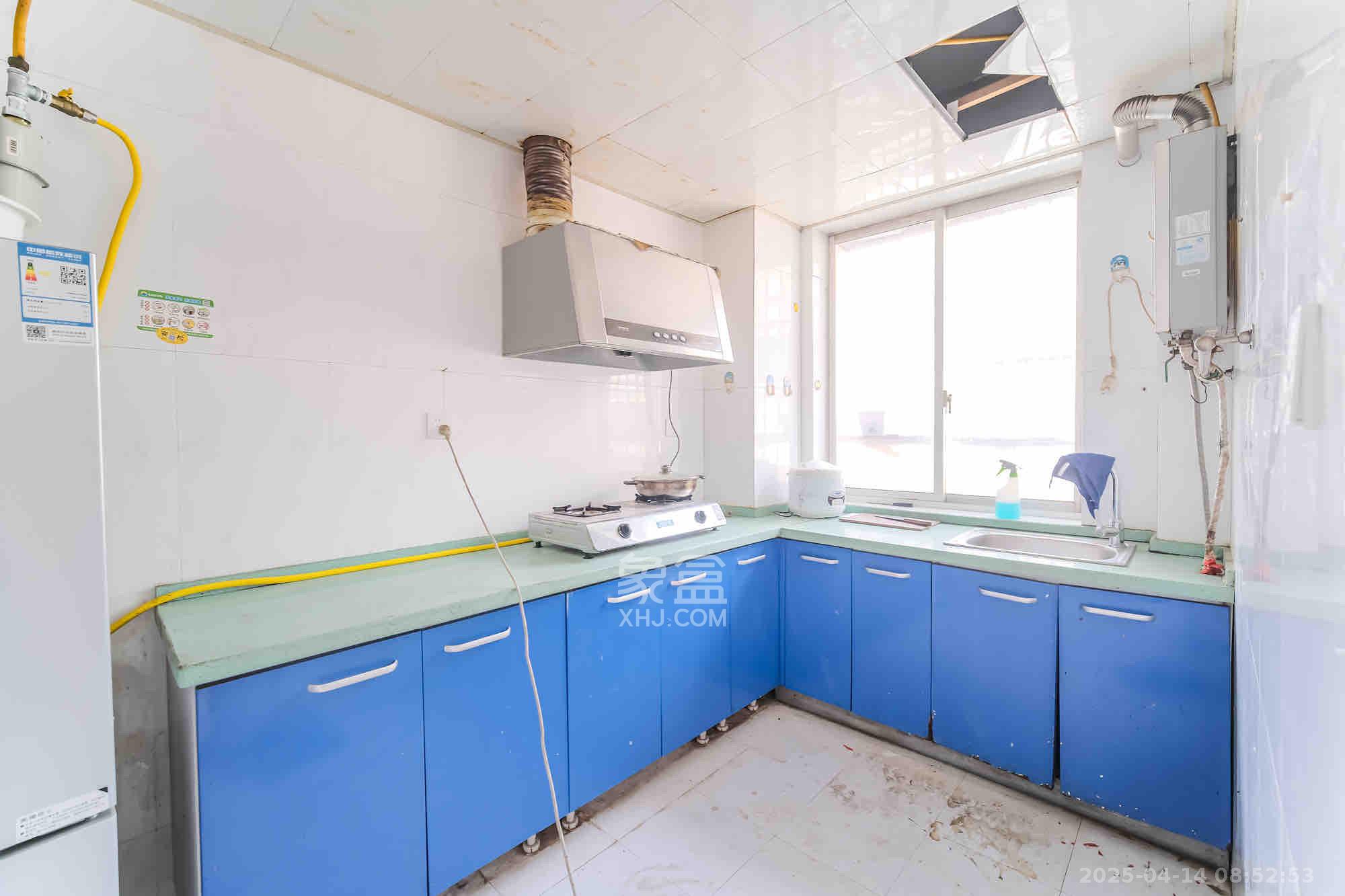 红树湾  3室2厅1卫    1400.0元/月 红树湾  3室2厅1卫    1400.0元/月室内图