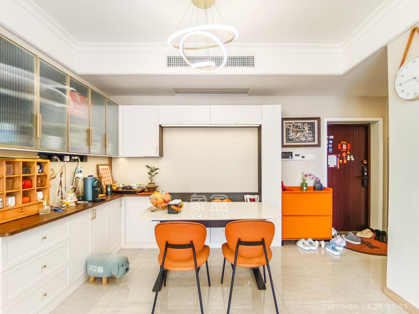 运达锦绣广场  3室2厅1卫    119.8万 运达锦绣广场  3室2厅1卫    119.8万客厅