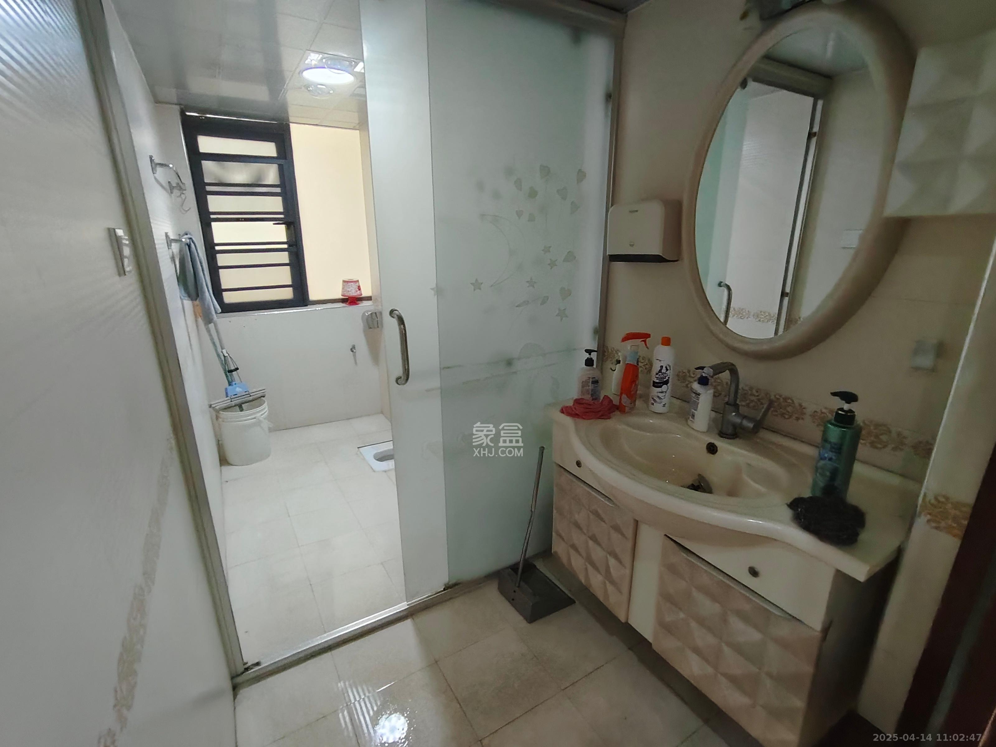 金域南外滩(望江佳园) 3室2厅2卫 3500.0元/月 金域南外滩(望江佳园) 3室2厅2卫 3500.0元/月室内图