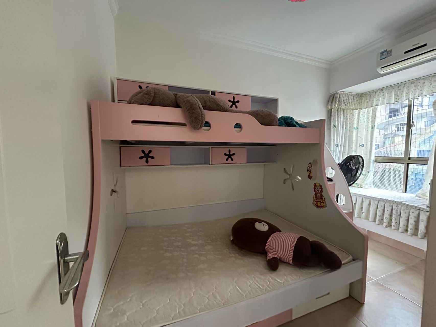 凯翔银座 2室0厅0卫 1800.0元/月 凯翔银座 2室0厅0卫 1800.0元/月室内图