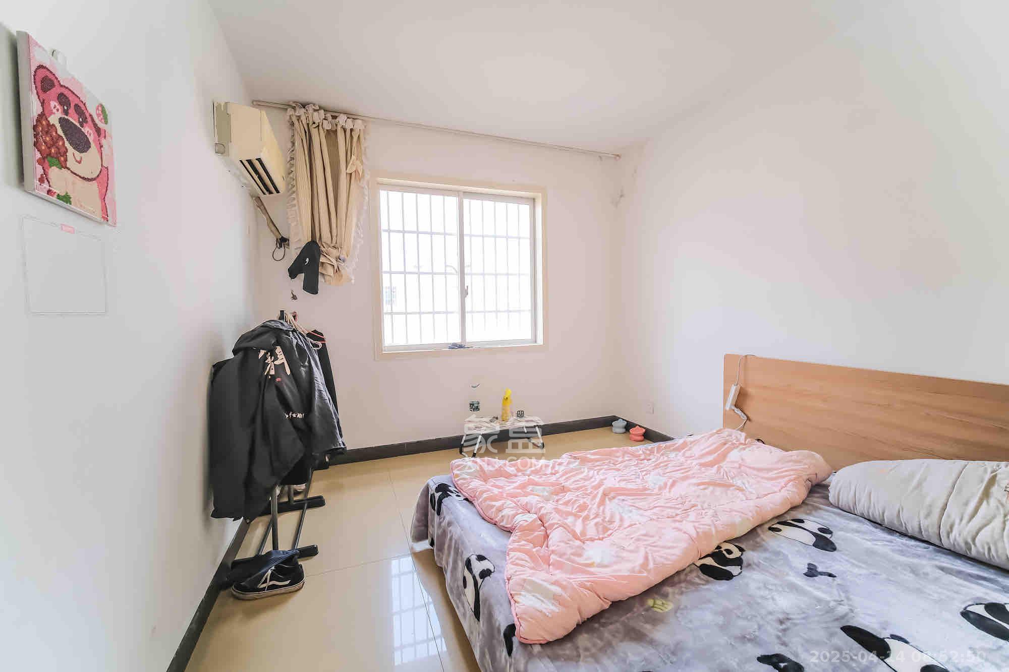 红树湾  3室2厅1卫    1400.0元/月 红树湾  3室2厅1卫    1400.0元/月室内图