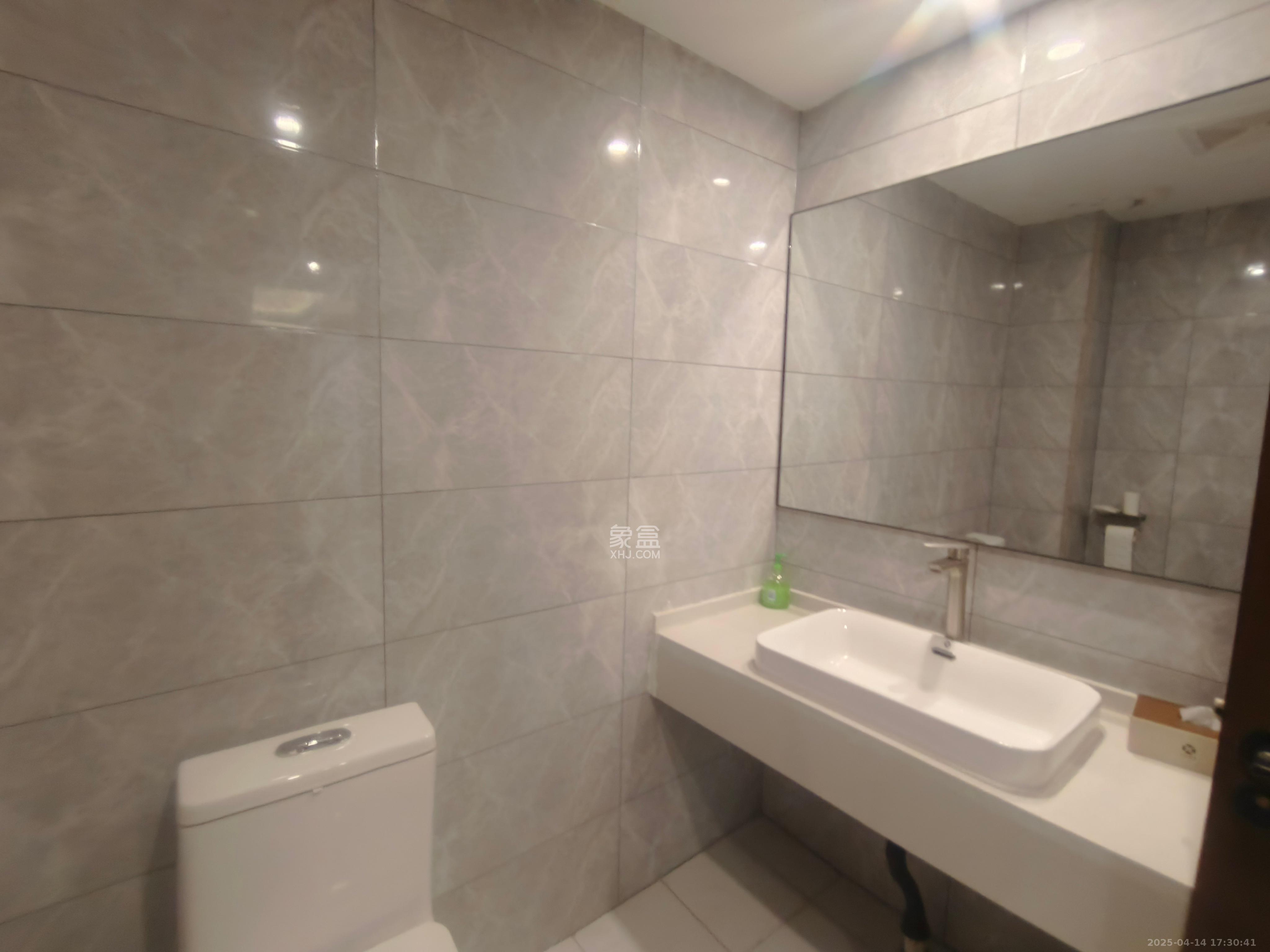 果遇微住宅(筑安雅居) 1室1厅1卫 5000.0元/月 果遇微住宅(筑安雅居) 1室1厅1卫 5000.0元/月室内图