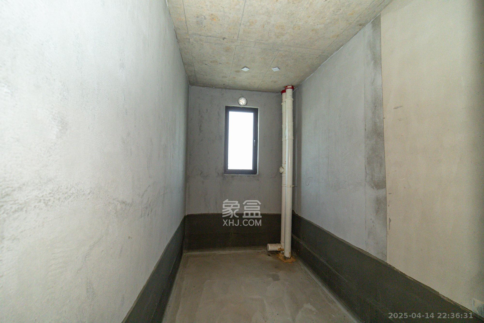 兴进珺府 4室2厅2卫 123.0万 兴进珺府 4室2厅2卫 123.0万卫生间