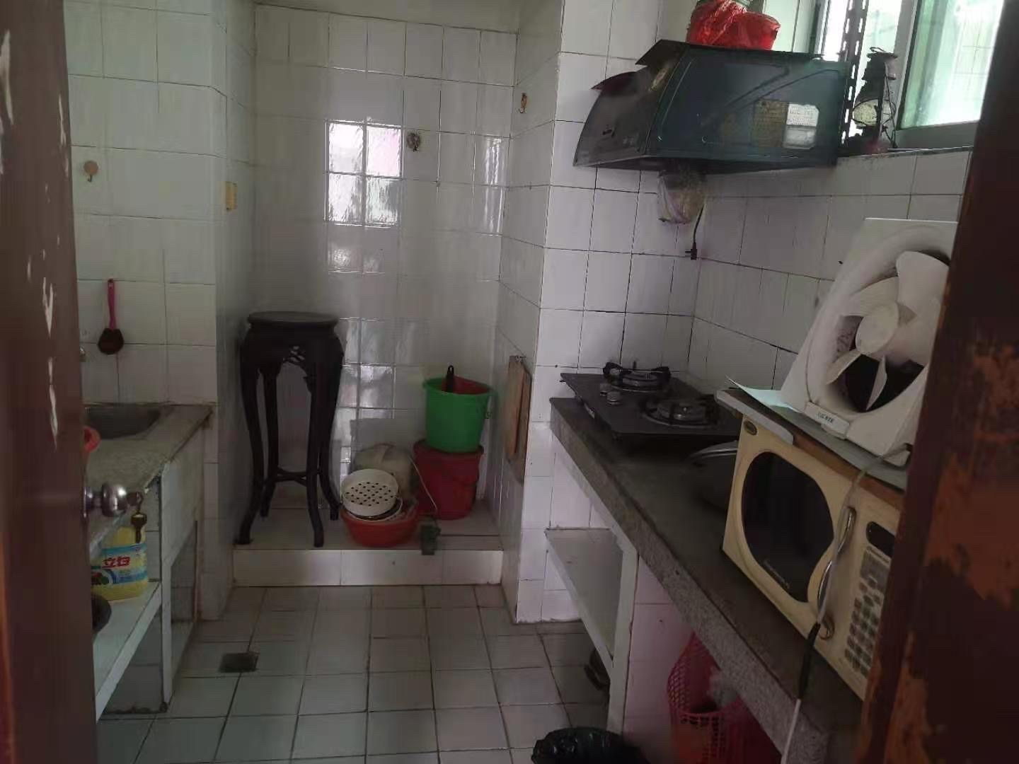 大天花园 2室1厅1卫 90.0万 大天花园 2室1厅1卫 90.0万客厅