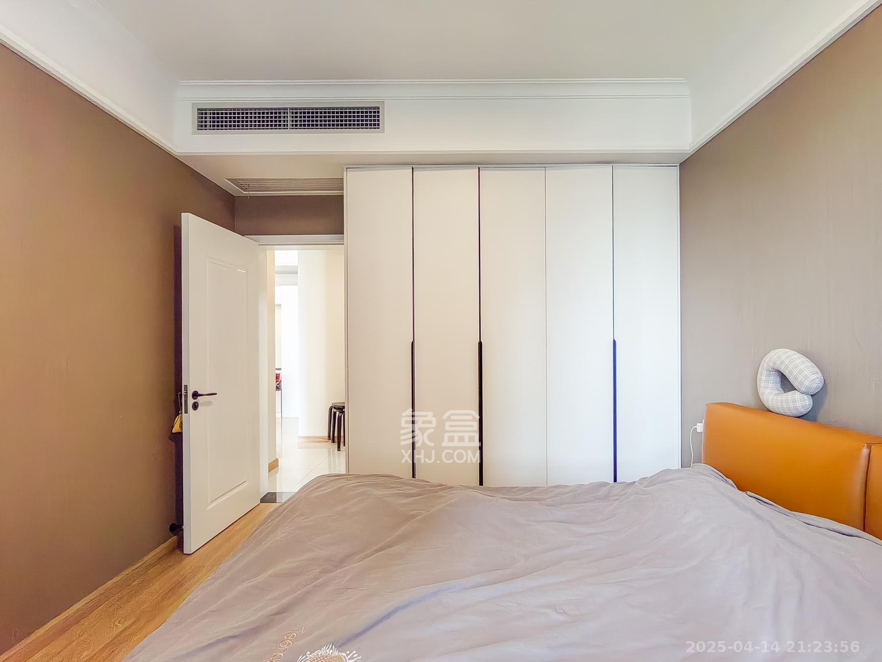 运达锦绣广场  3室2厅1卫    119.8万 运达锦绣广场  3室2厅1卫    119.8万卧室