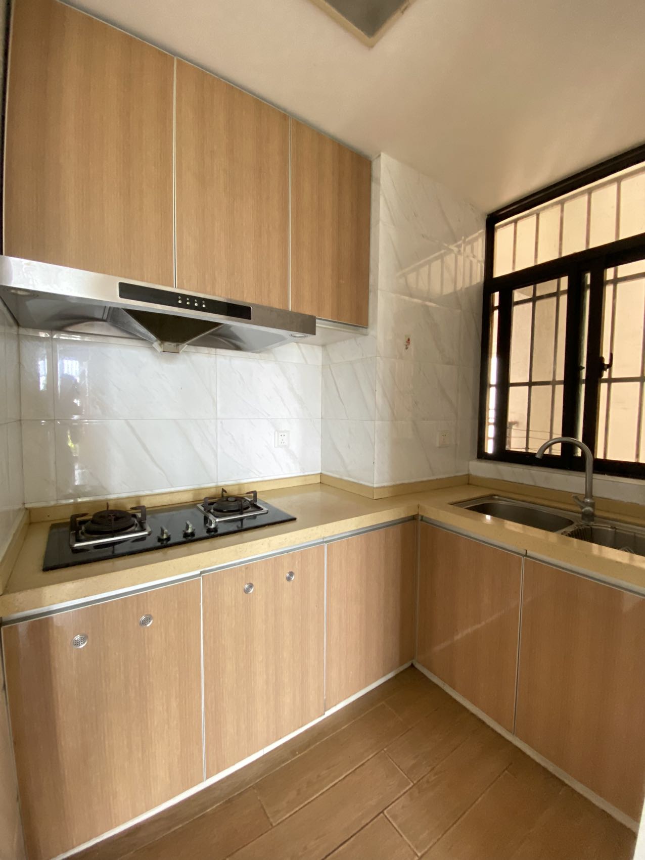 盛泰花园 1室1厅1卫 95.0万 盛泰花园 1室1厅1卫 95.0万室内图