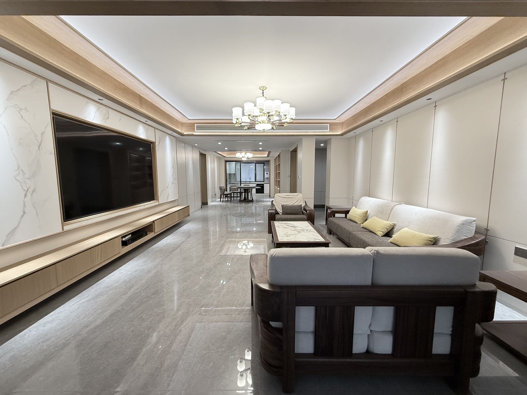 碧桂园锦岸 5室2厅1卫 198.0万 碧桂园锦岸 5室2厅1卫 198.0万室内图