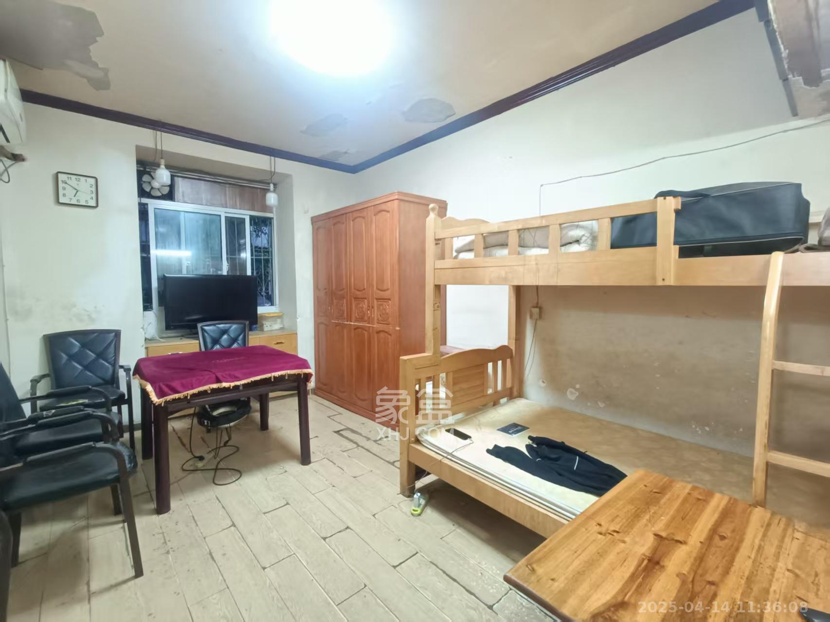 建湘新村  2室1厅1卫   2000.00元/月室内图