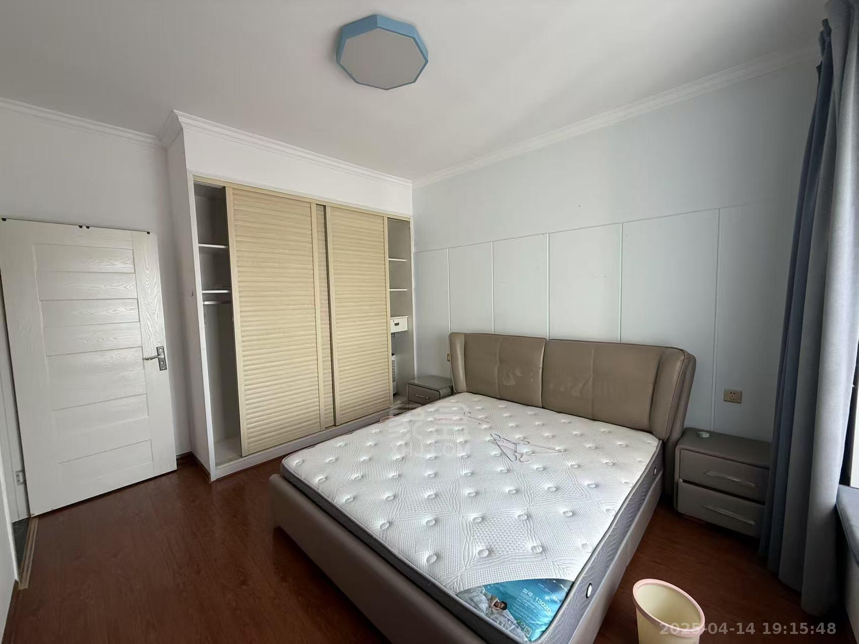 桂花城 3室2厅2卫 1800.0元/月 桂花城 3室2厅2卫 1800.0元/月室内图